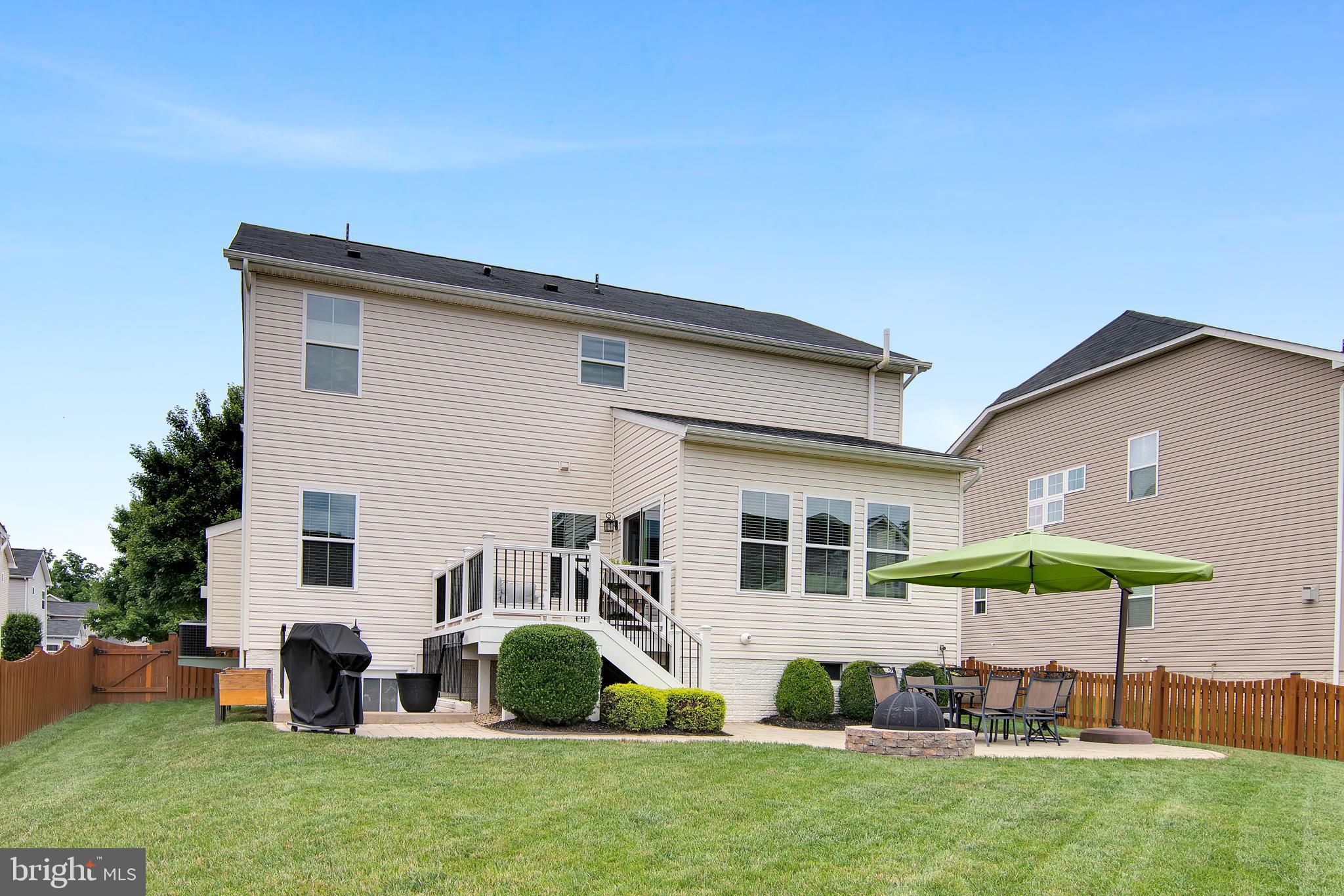 SEVEN HILLS - Residential