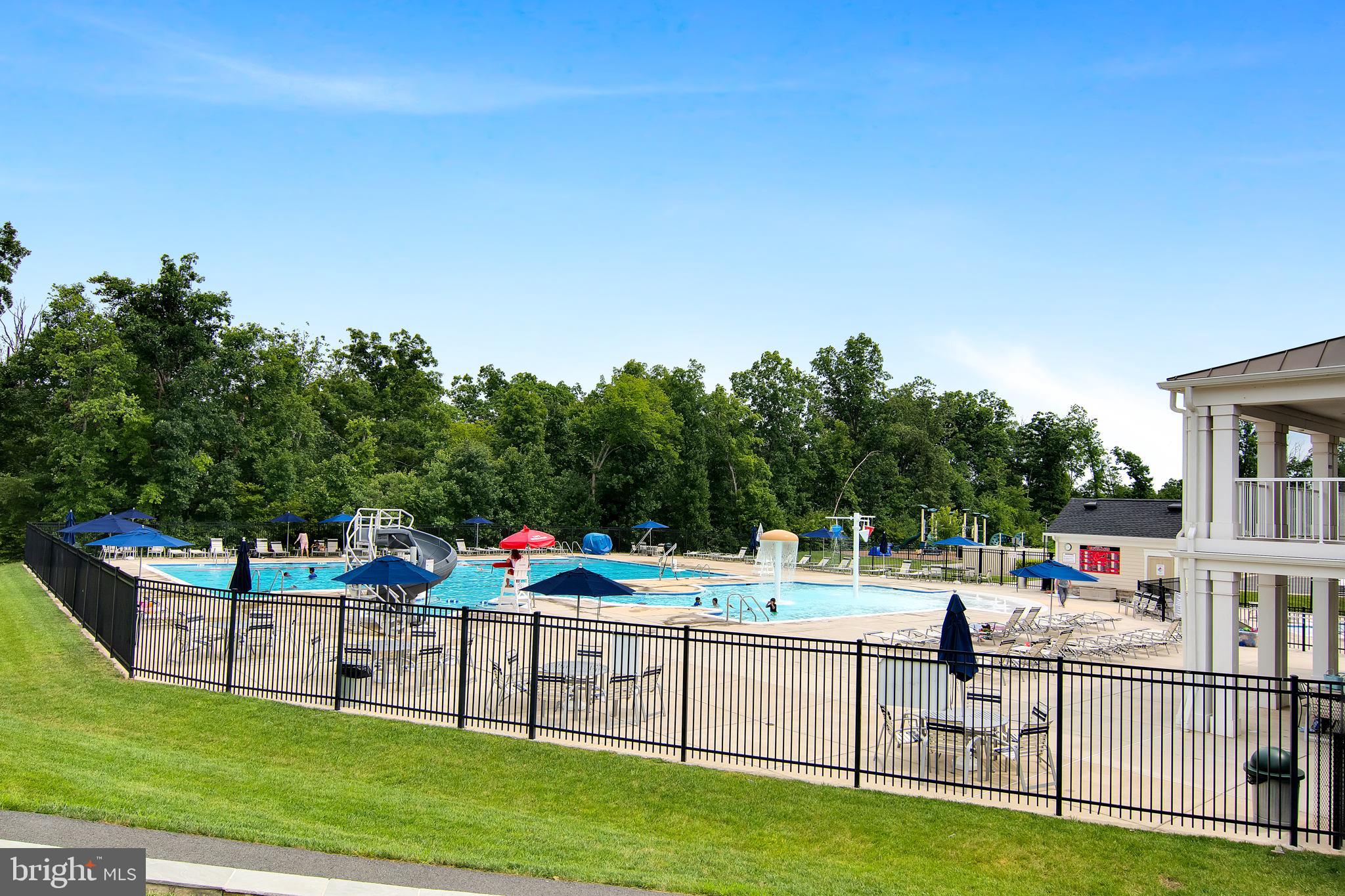 SEVEN HILLS - Residential