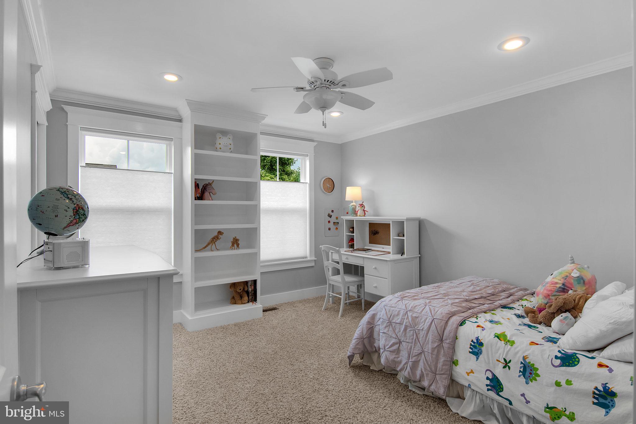 SEVEN HILLS - Residential