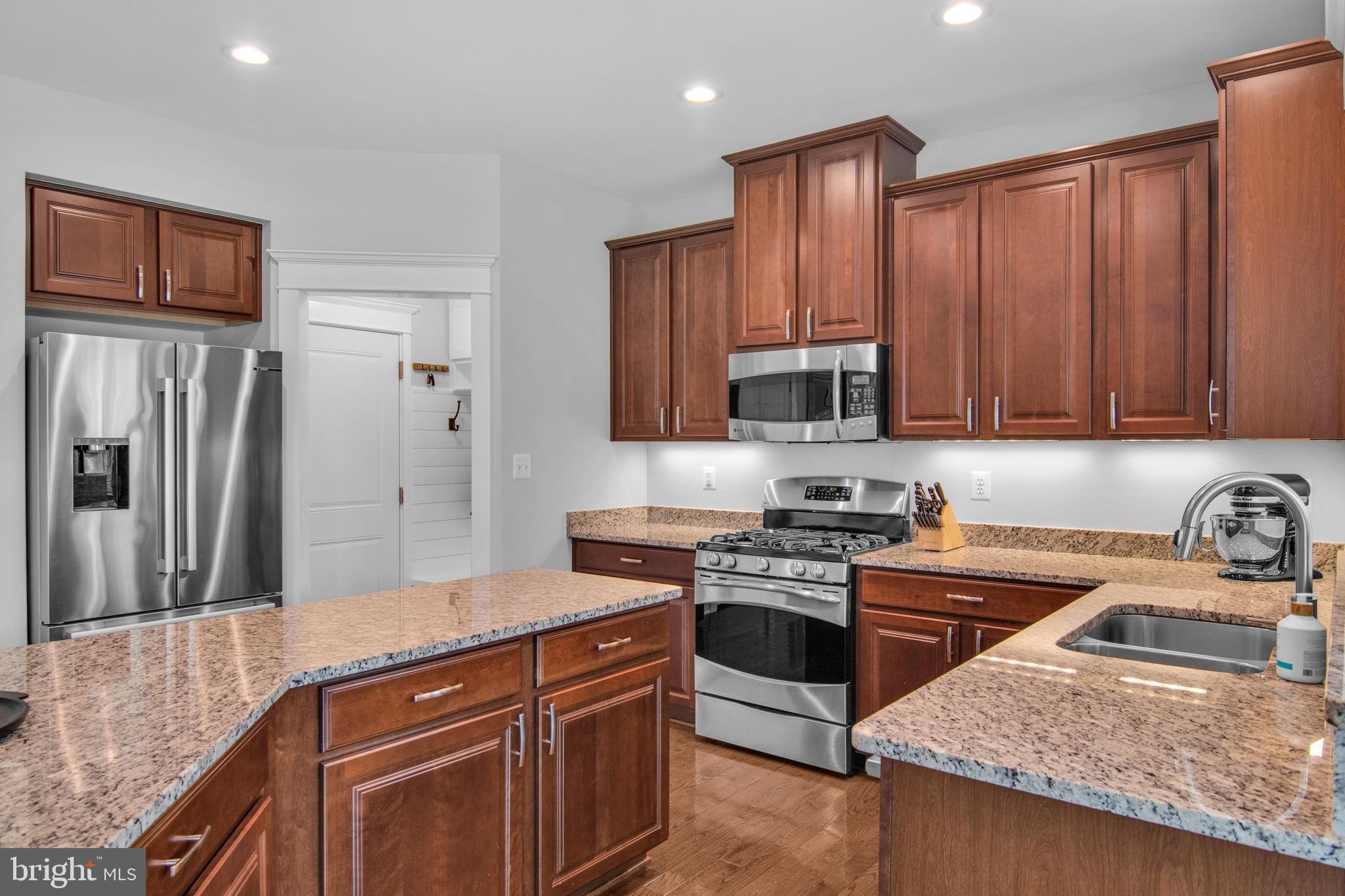 SEVEN HILLS - Residential