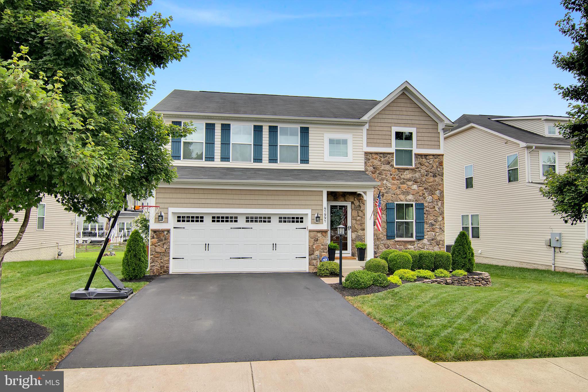 SEVEN HILLS - Residential