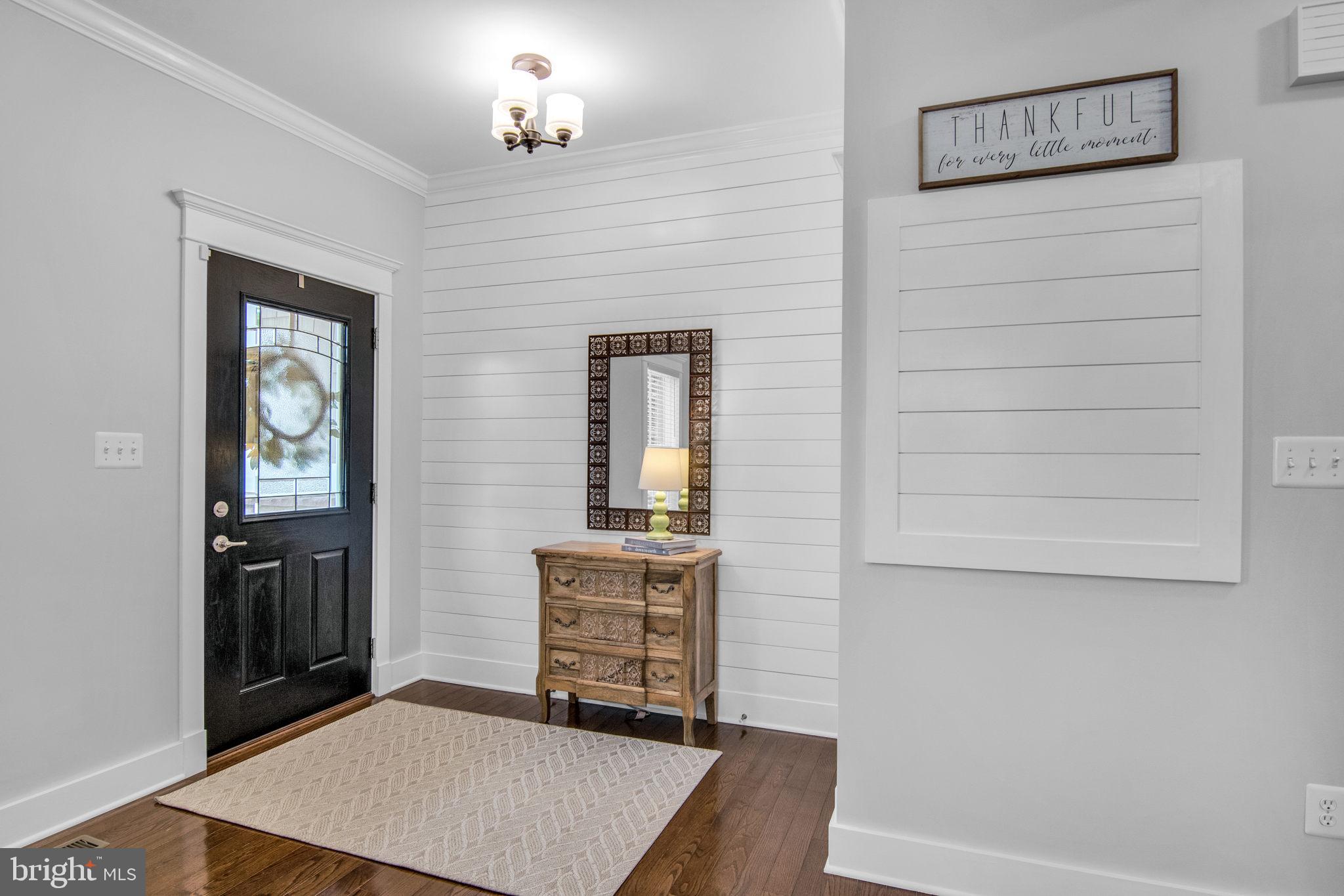 SEVEN HILLS - Residential