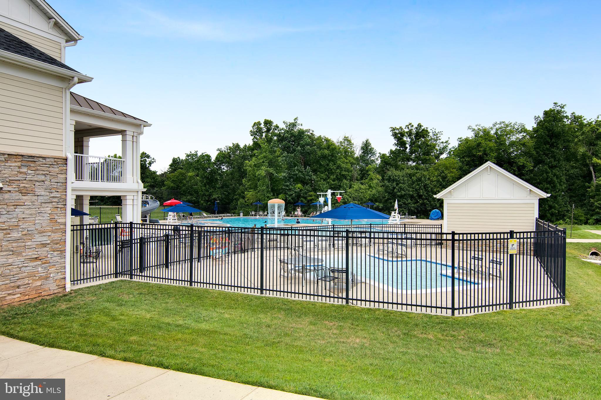 SEVEN HILLS - Residential