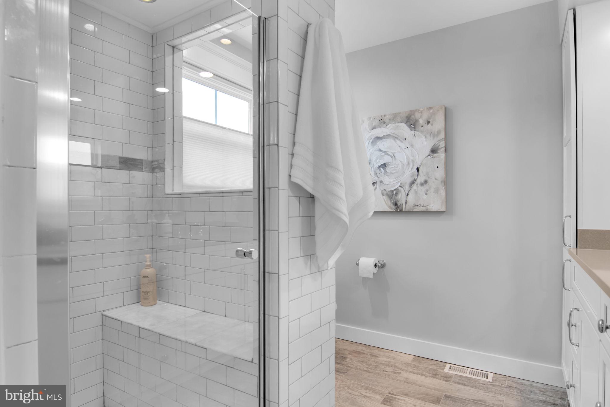 SEVEN HILLS - Residential