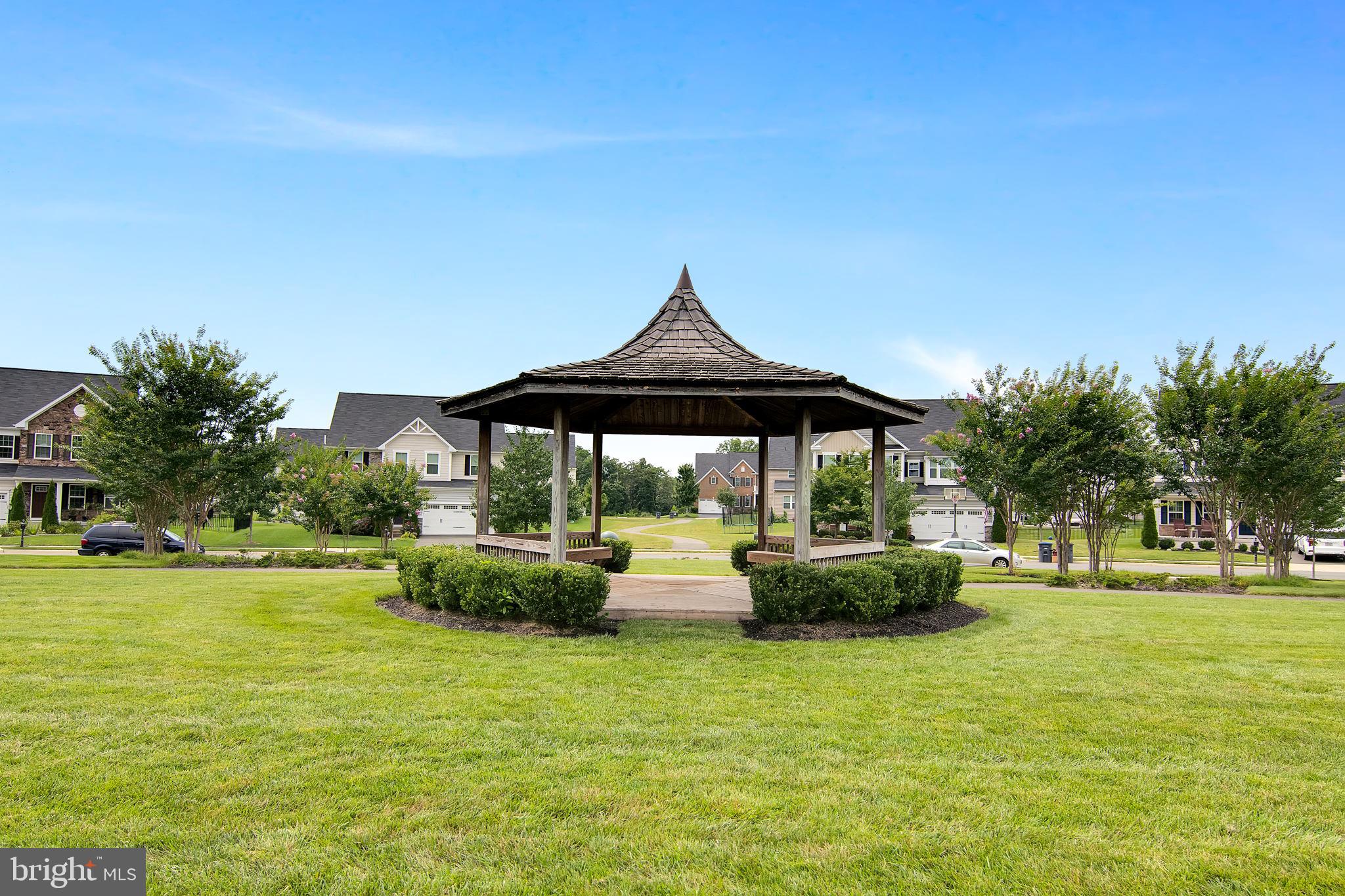 SEVEN HILLS - Residential