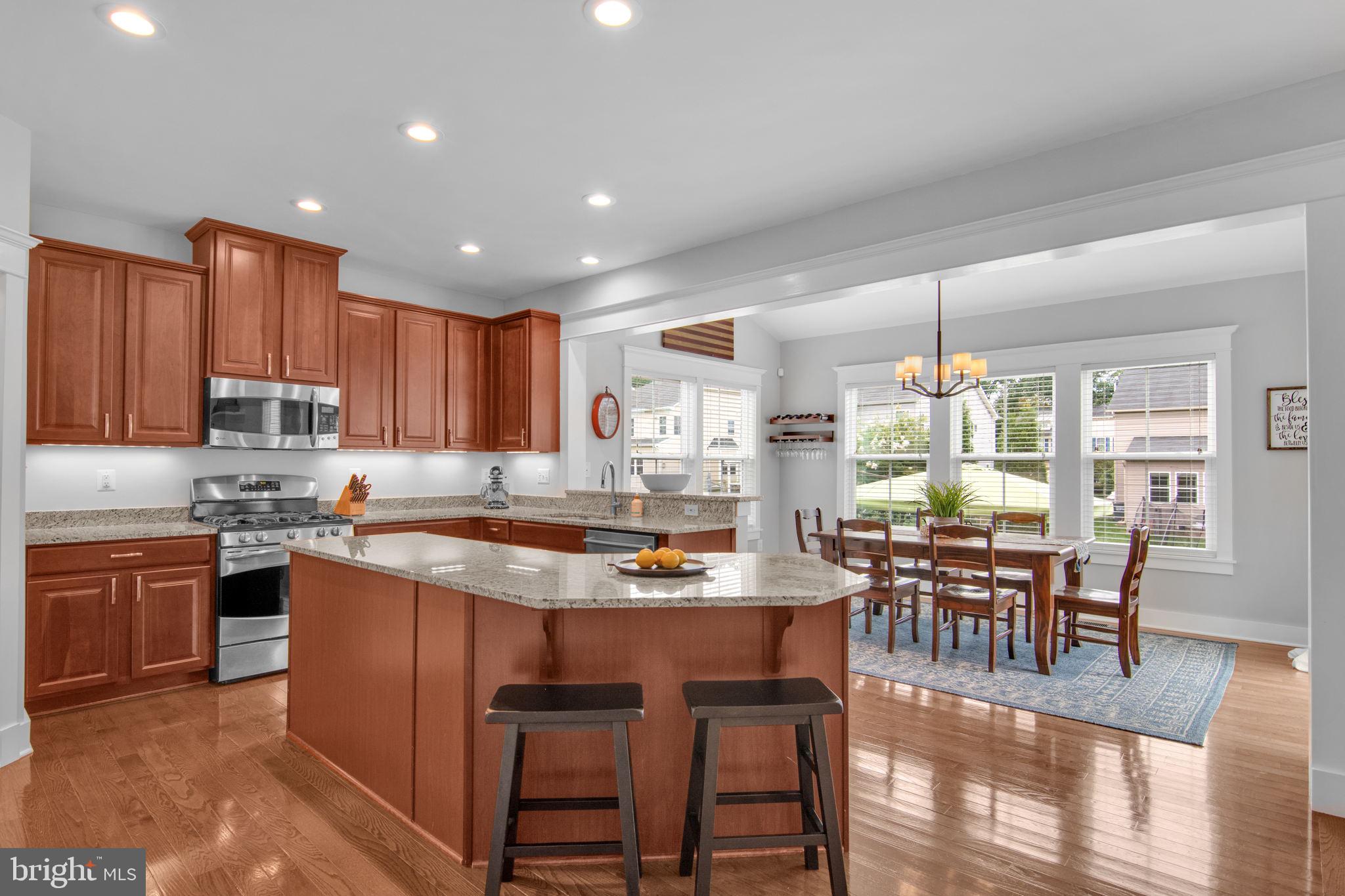 SEVEN HILLS - Residential