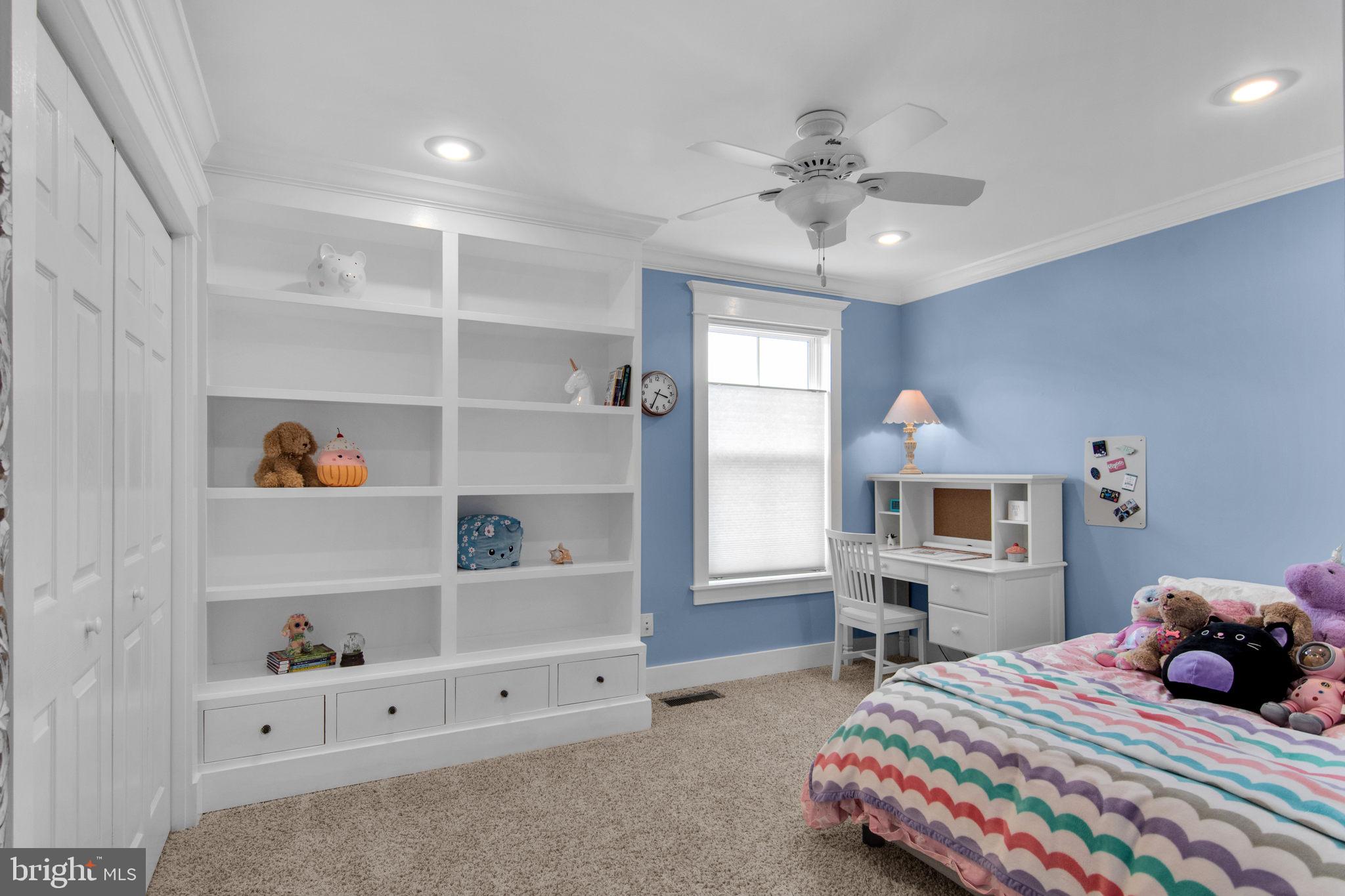 SEVEN HILLS - Residential