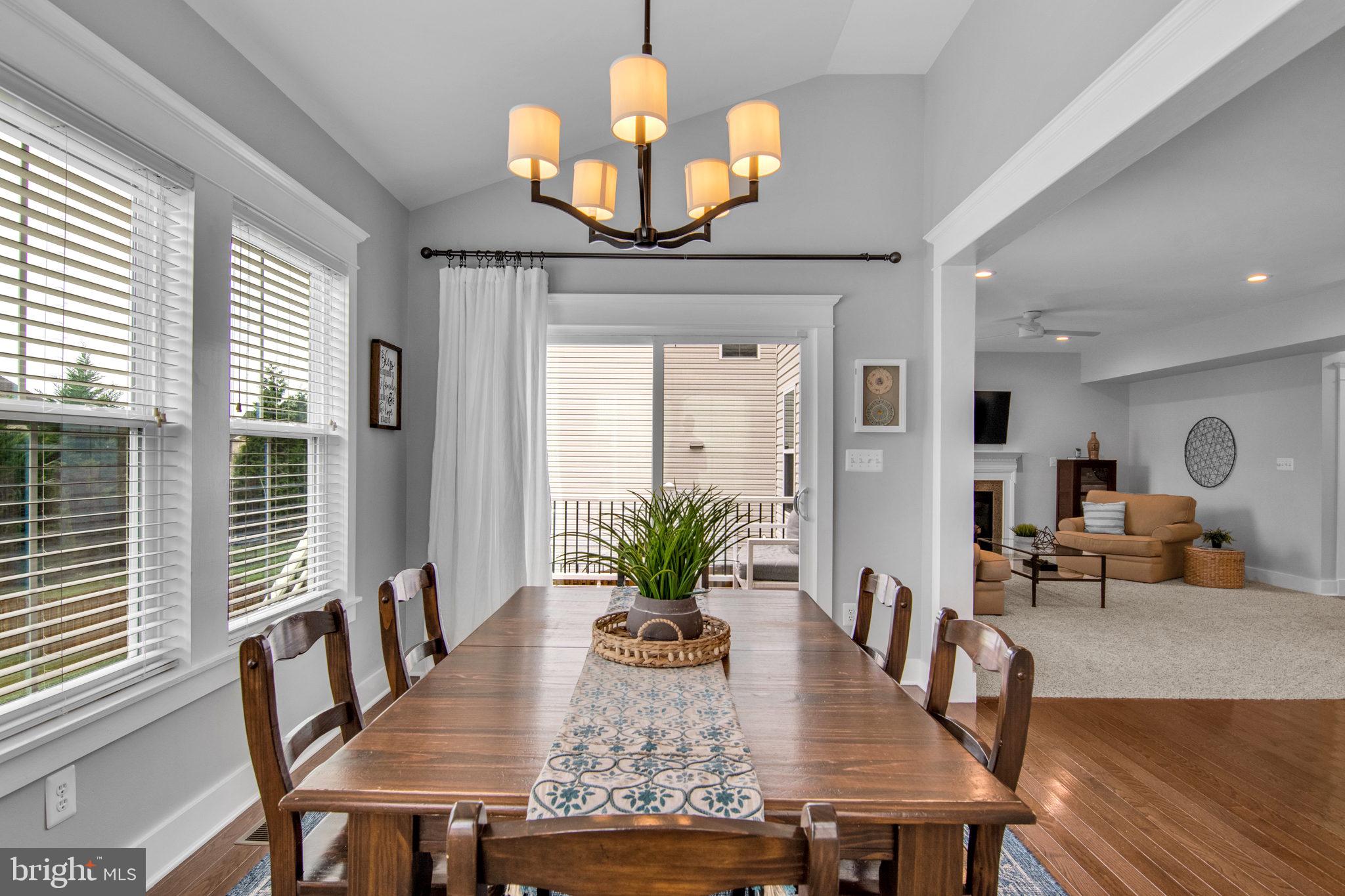 SEVEN HILLS - Residential