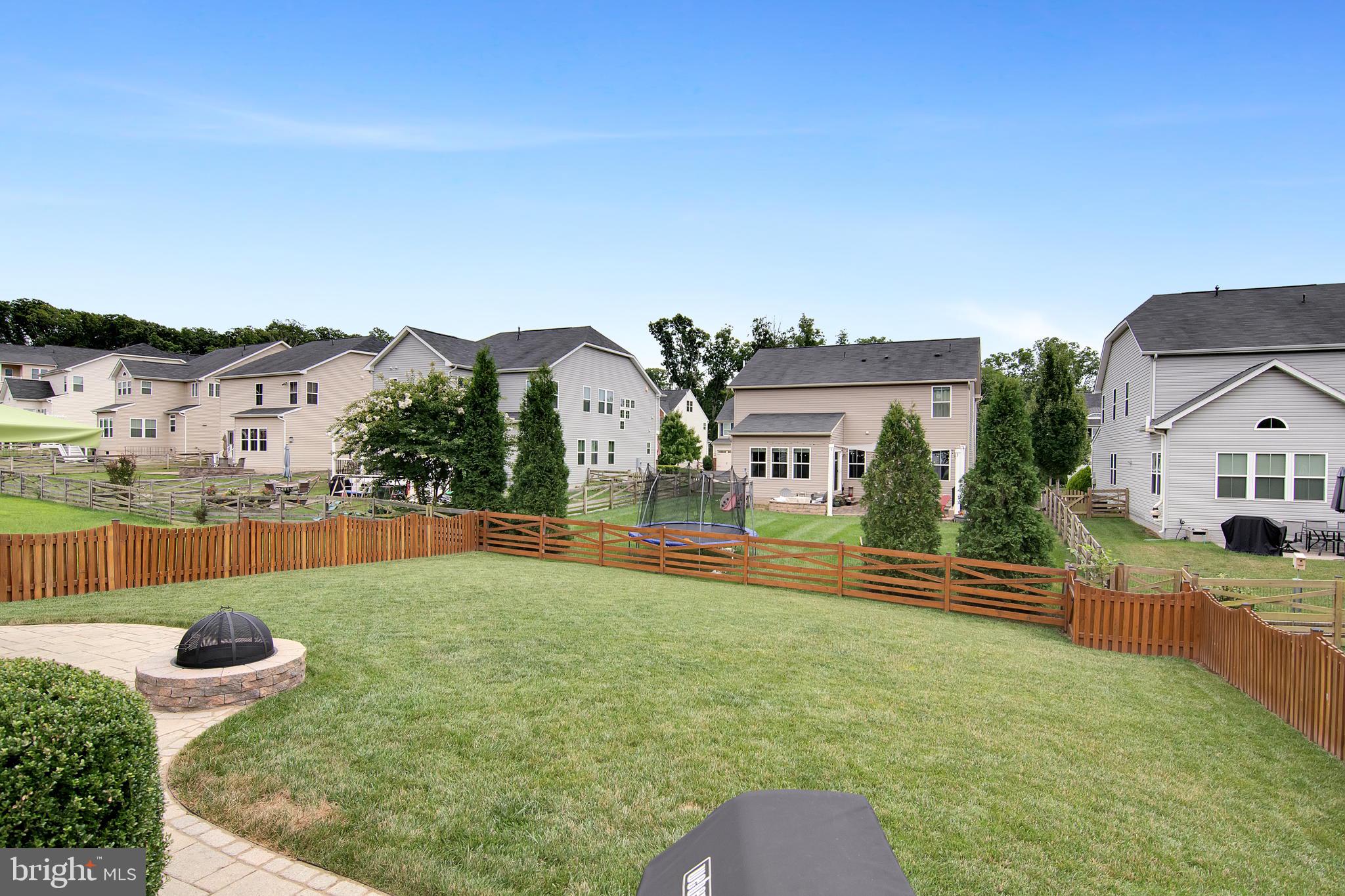 SEVEN HILLS - Residential