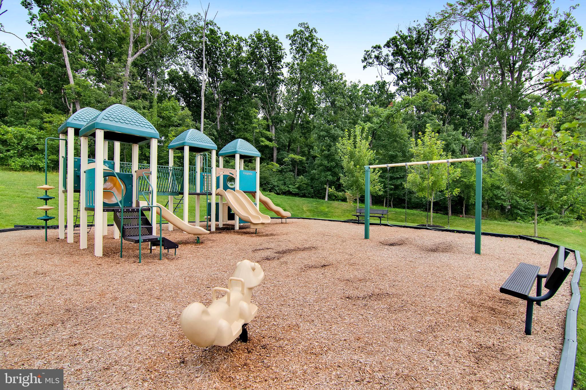 SEVEN HILLS - Residential