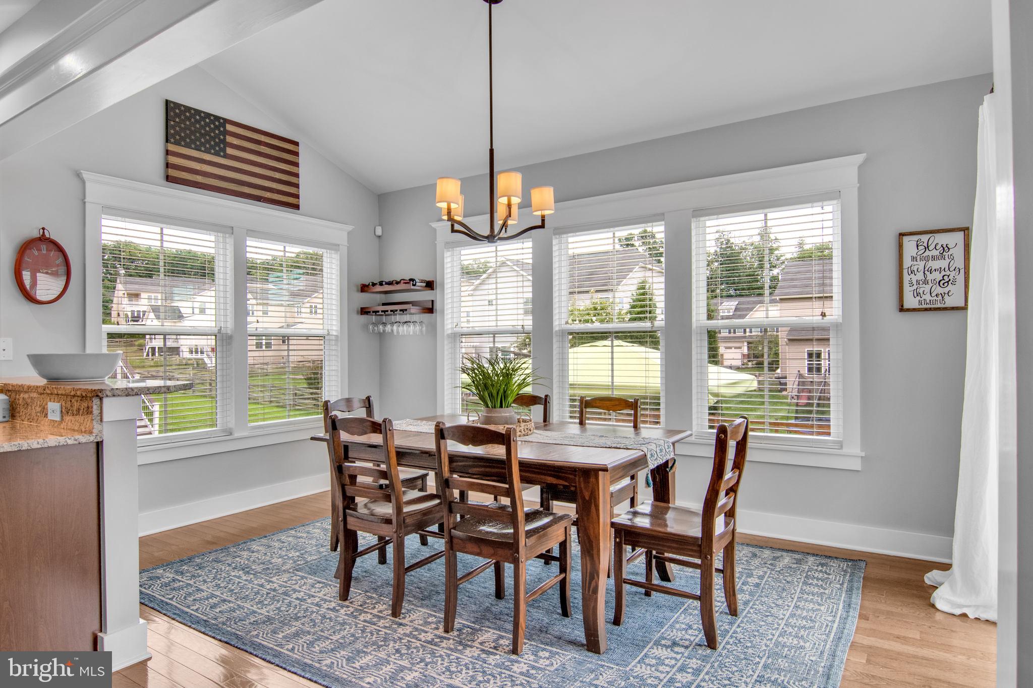 SEVEN HILLS - Residential