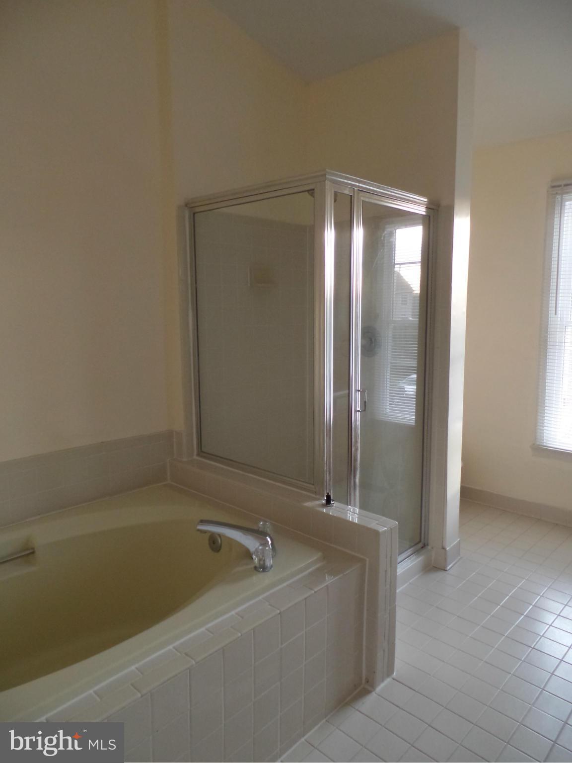 FOX CREEK - Residential Lease