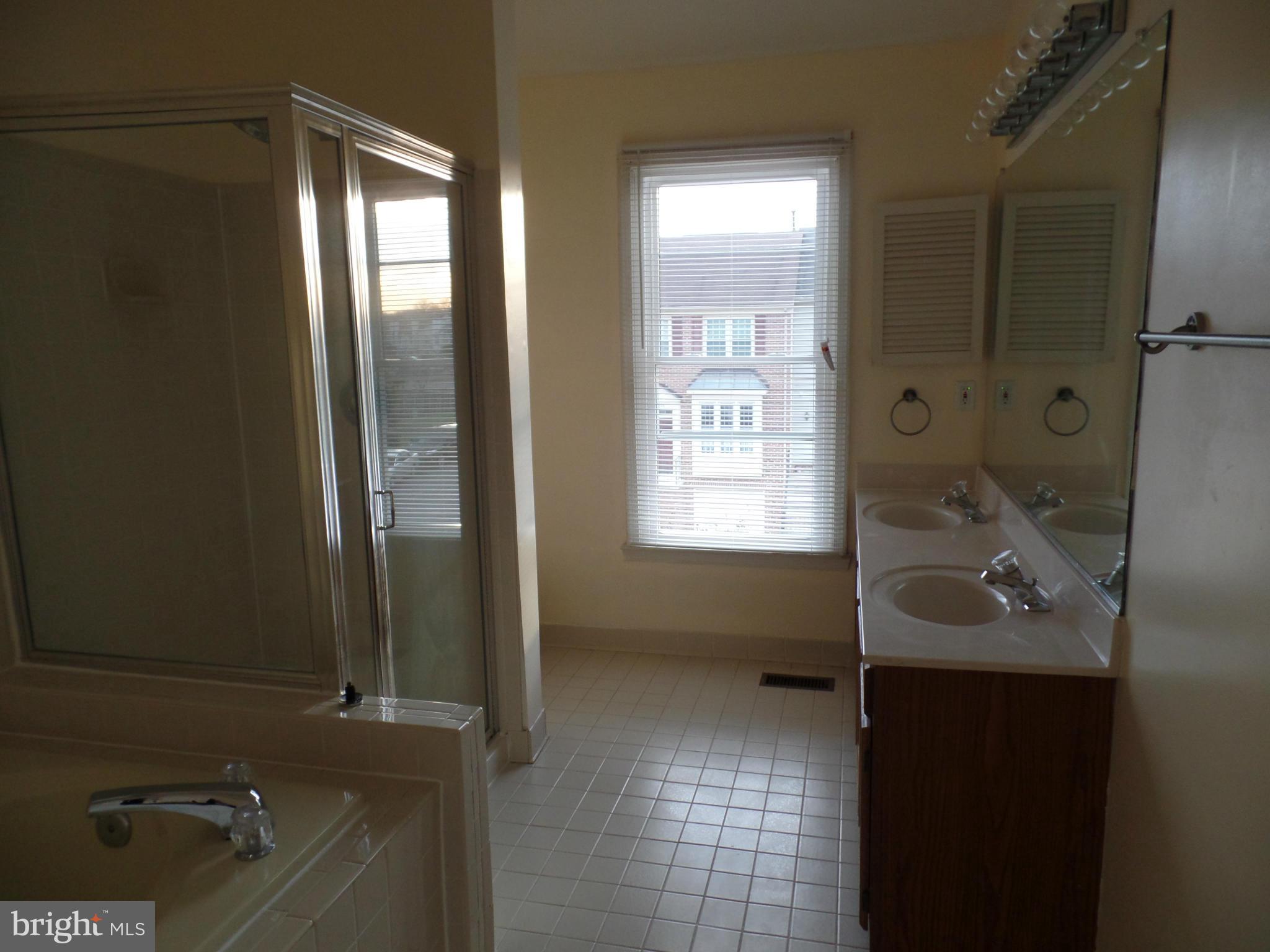 FOX CREEK - Residential Lease