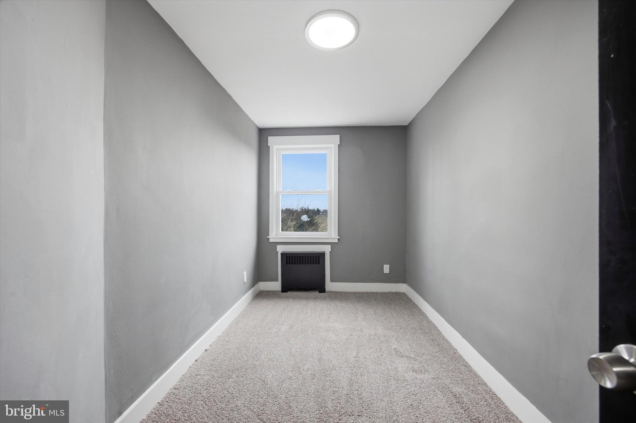 WALNUT HILL - Residential