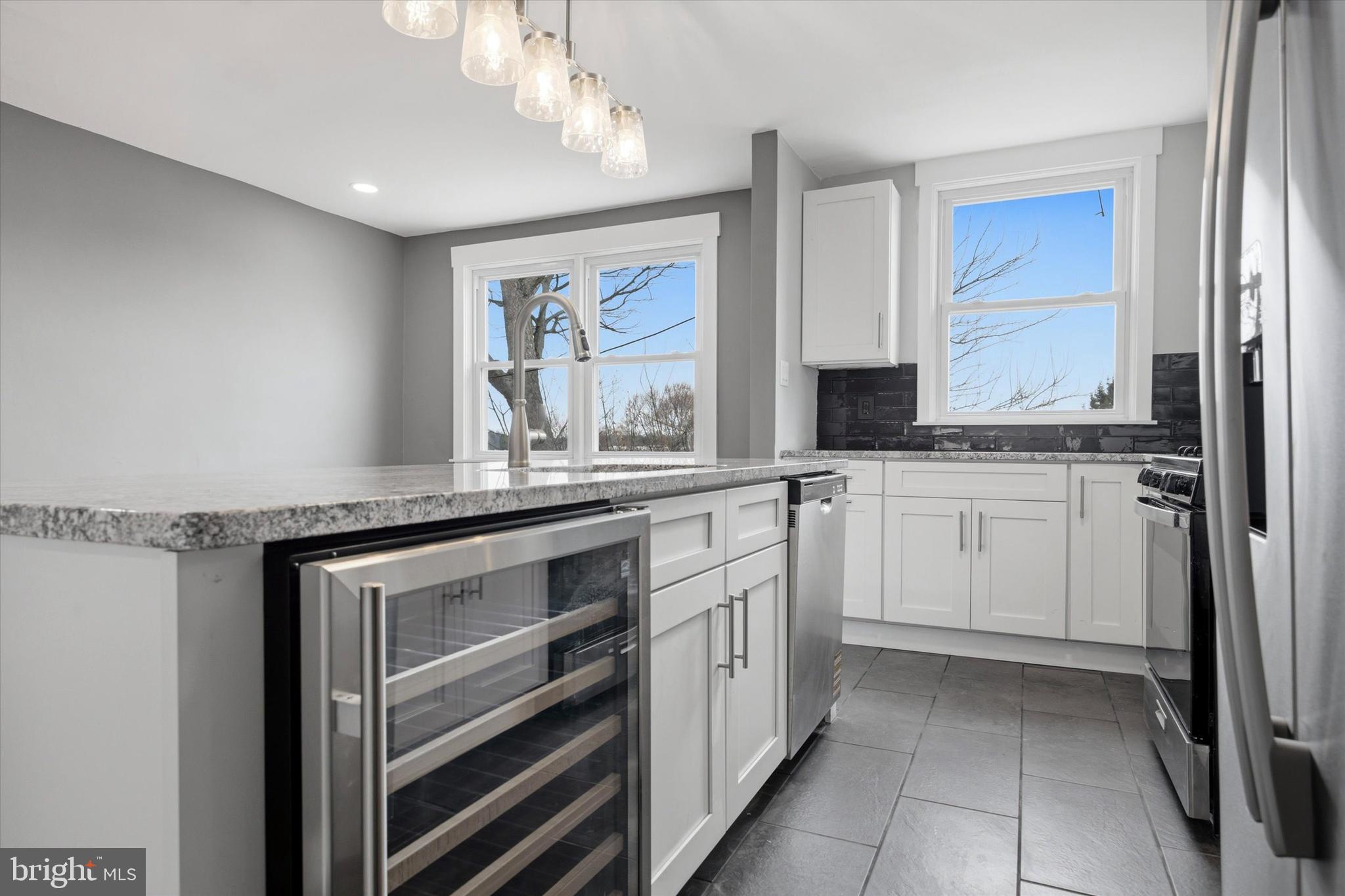 WALNUT HILL - Residential