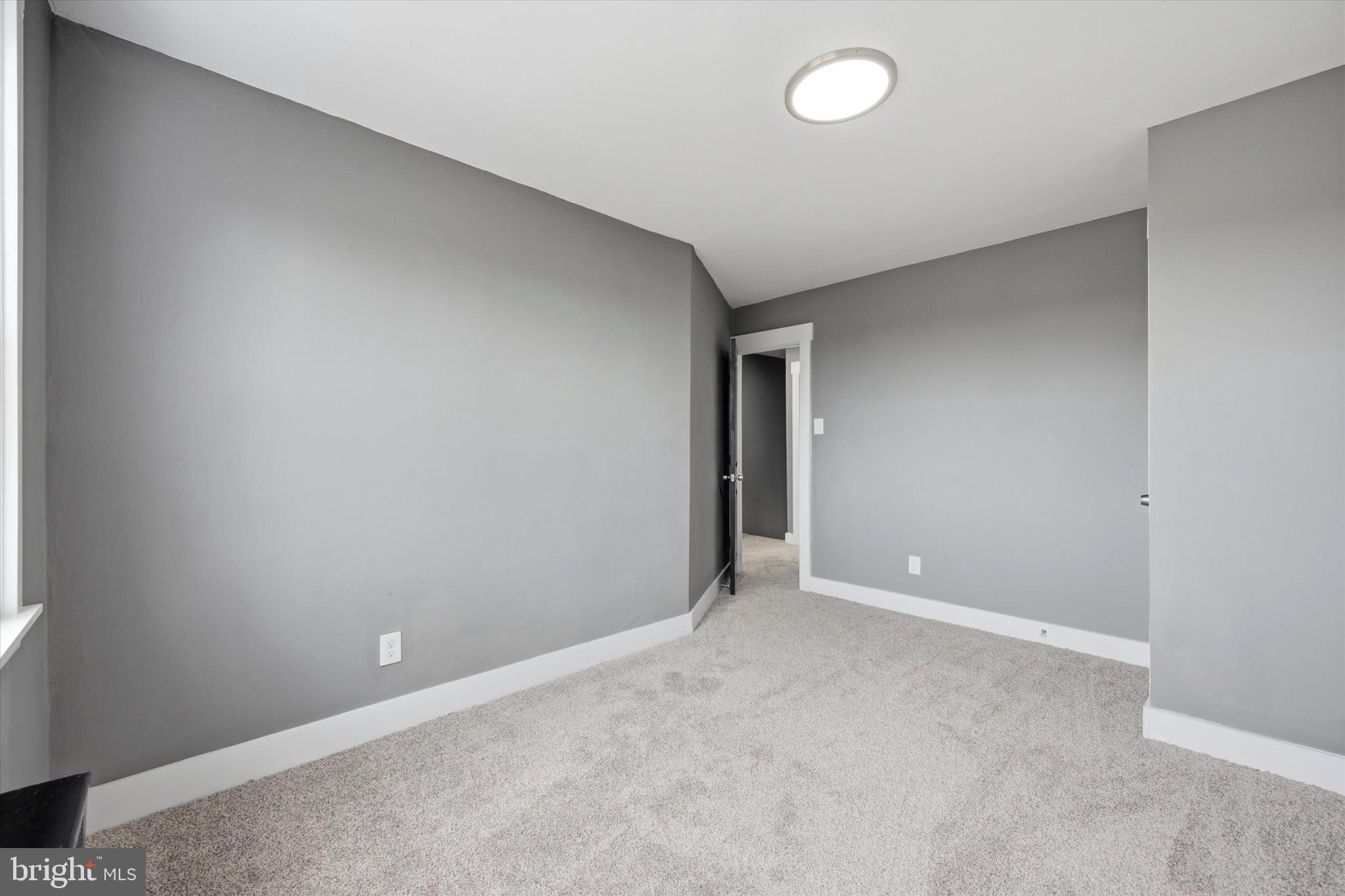 WALNUT HILL - Residential