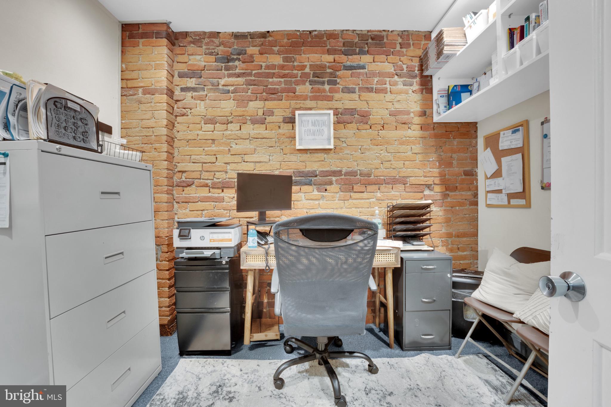 OLD TOWN ALEXANDRIA - Commercial Sale