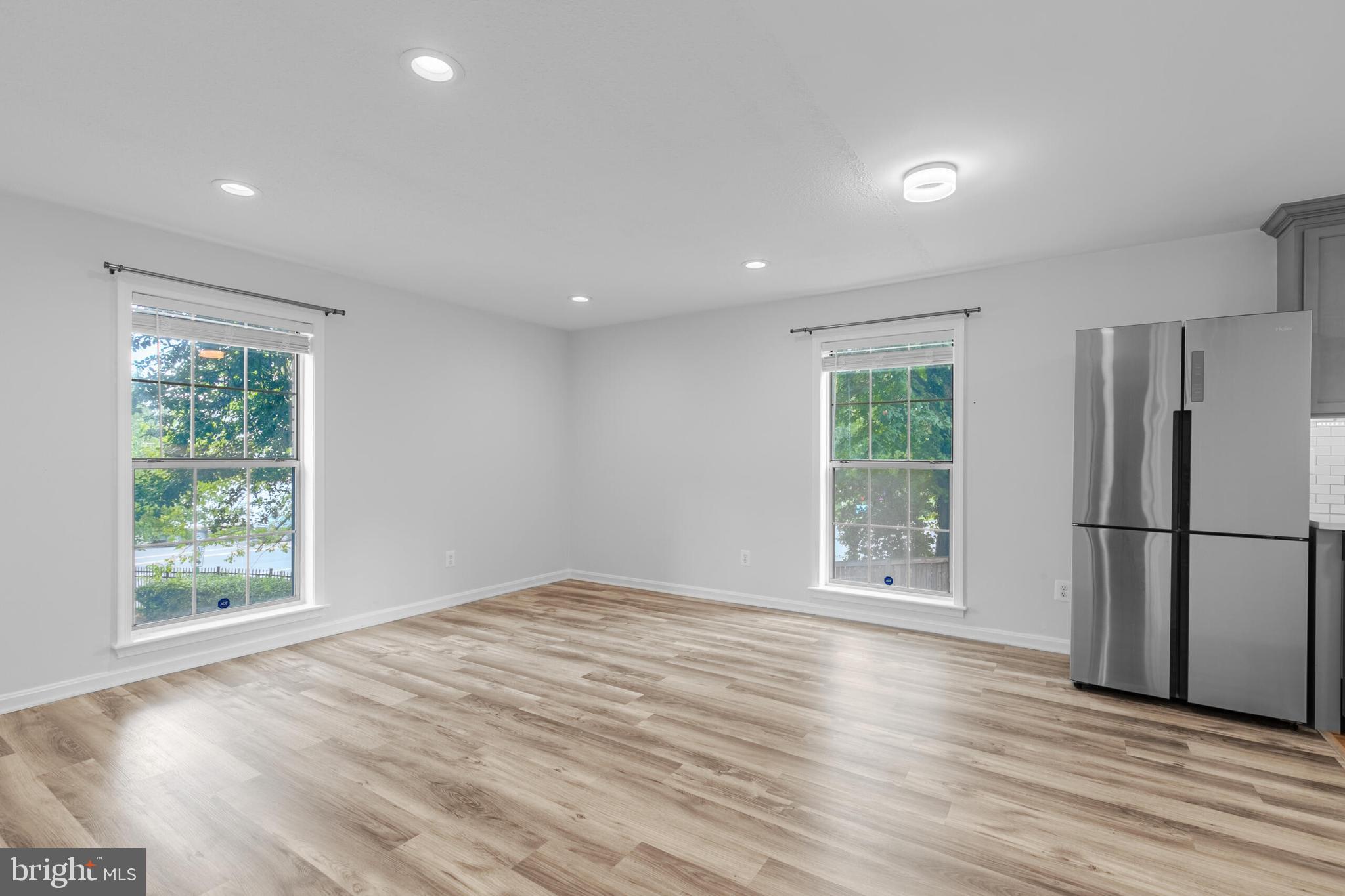 CHATEAUX CONDO - Residential