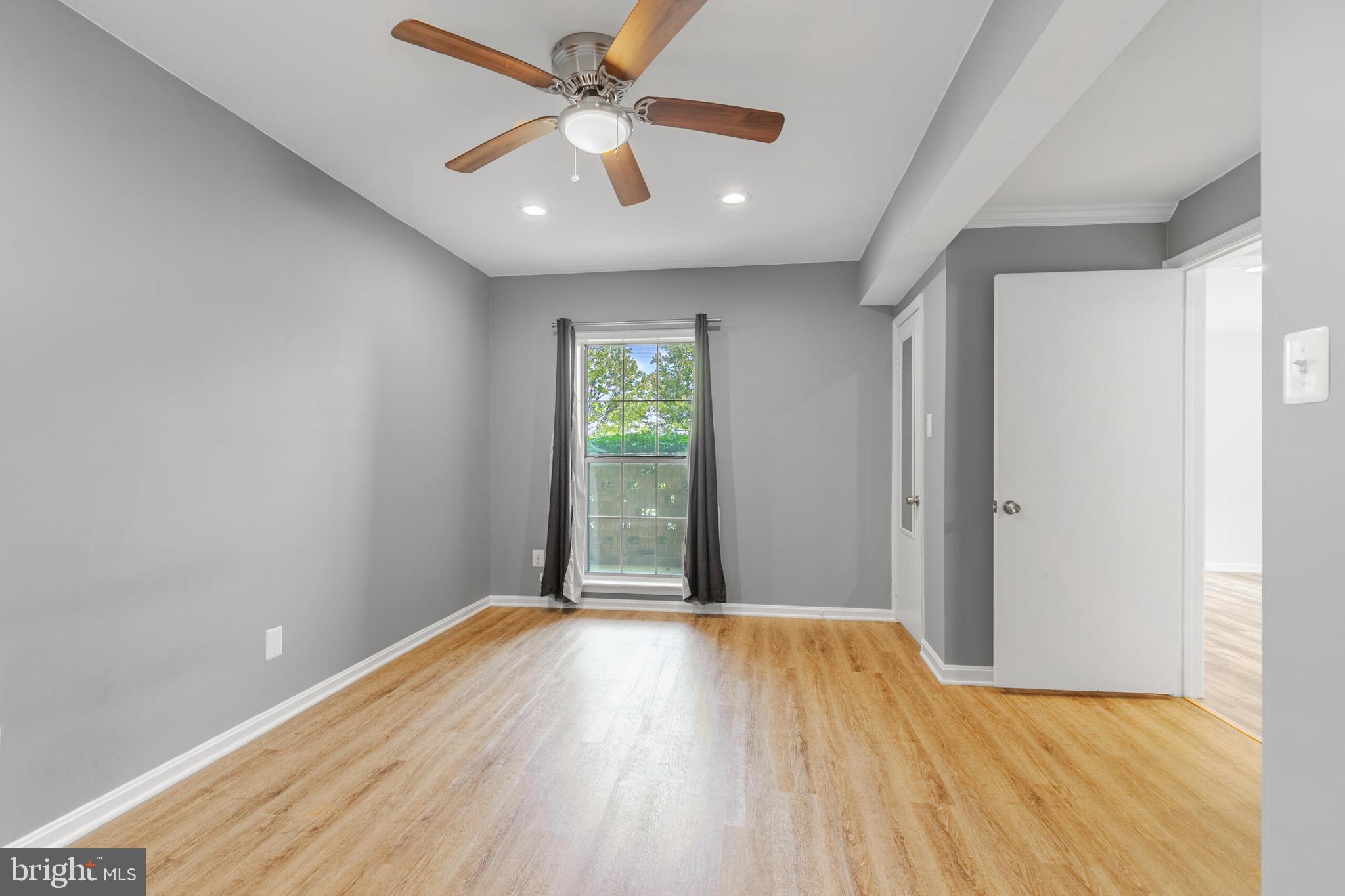 CHATEAUX CONDO - Residential