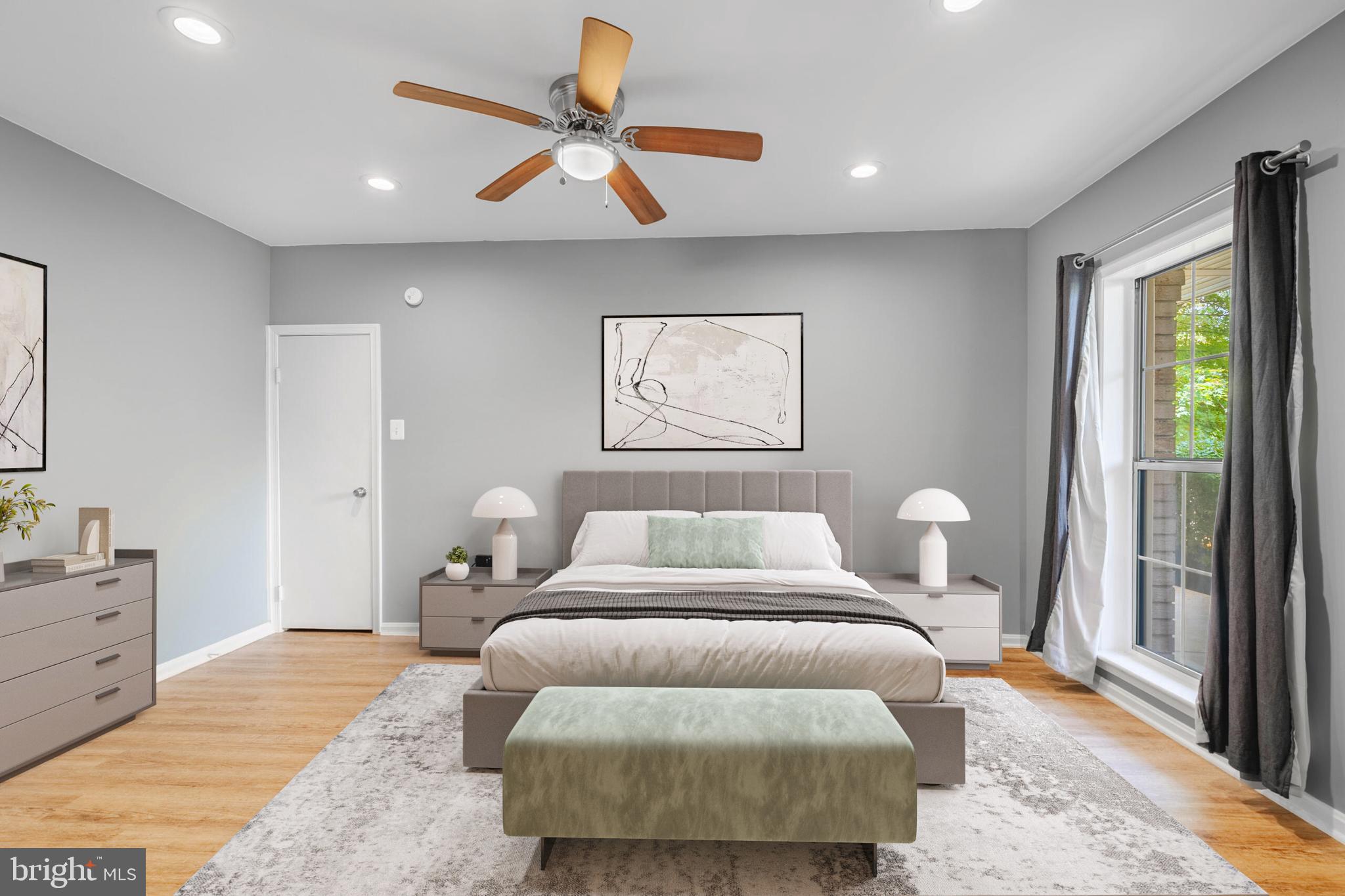 CHATEAUX CONDO - Residential