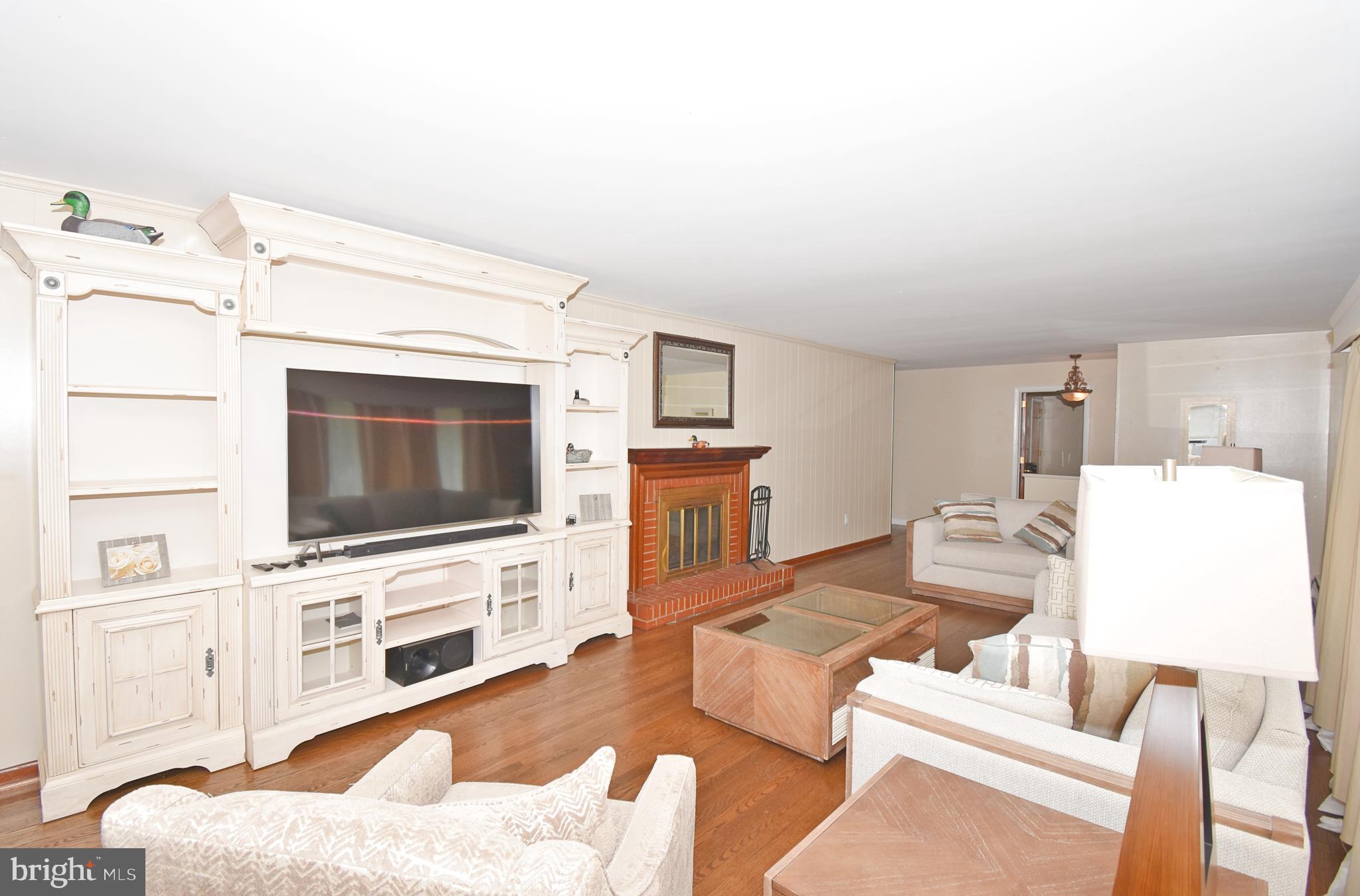 HUNTING PARK - Residential