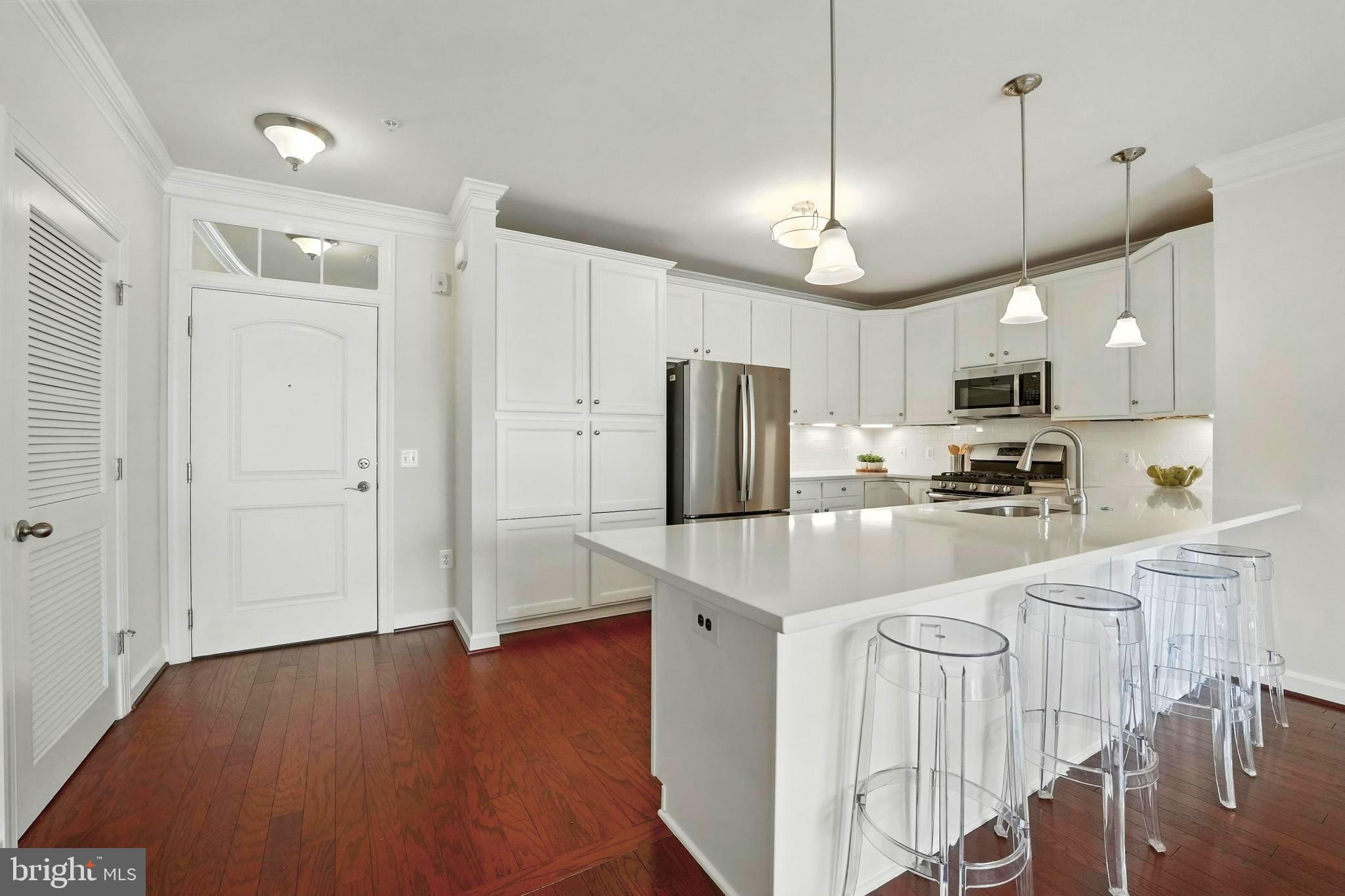 3160 JOHN GLENN STREET 306