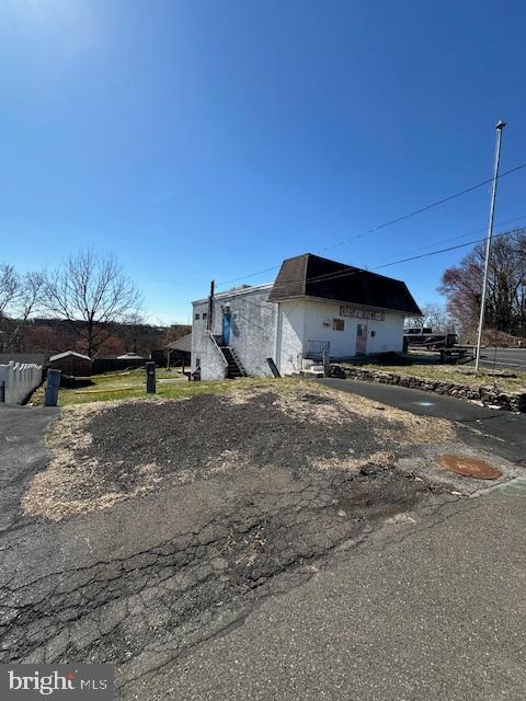 FEASTERVILLE - Residential