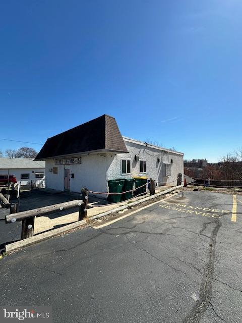 FEASTERVILLE - Residential