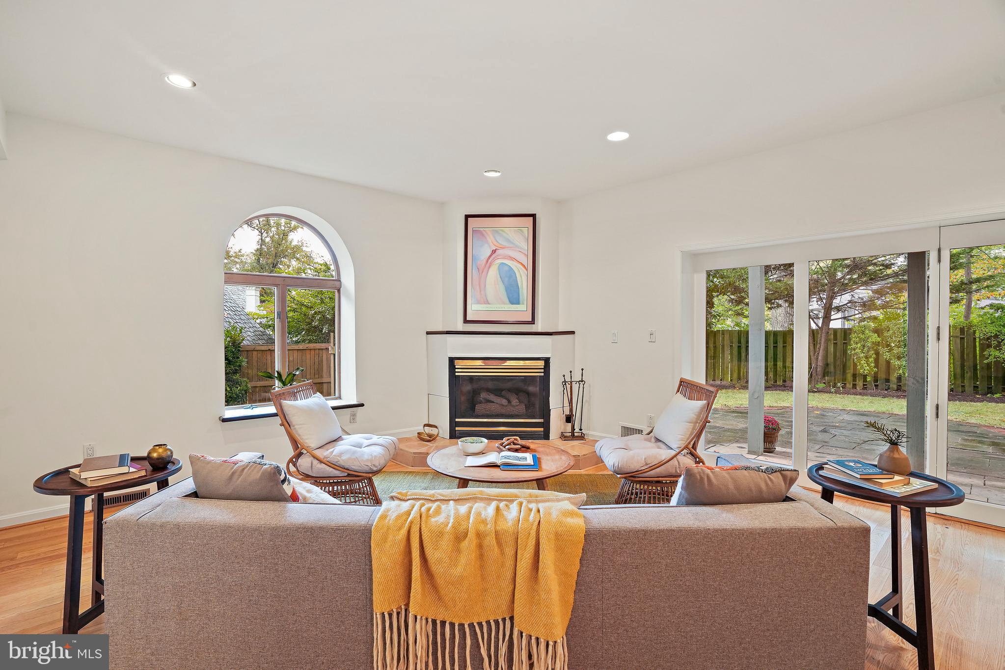 ROLLINGWOOD - Residential