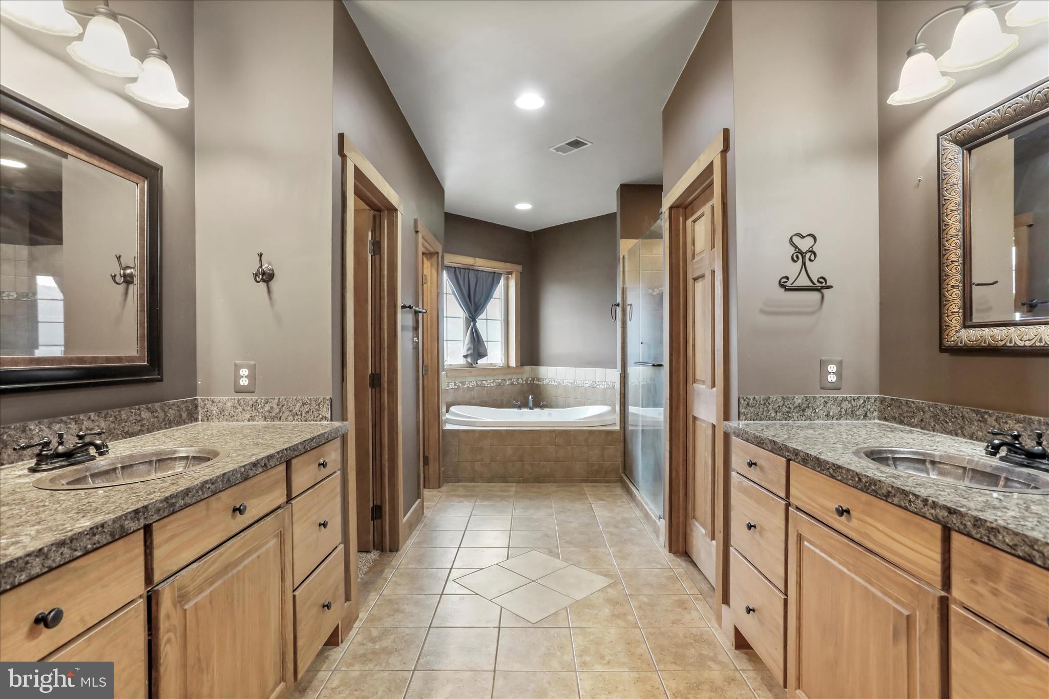 DONAHOE - Residential