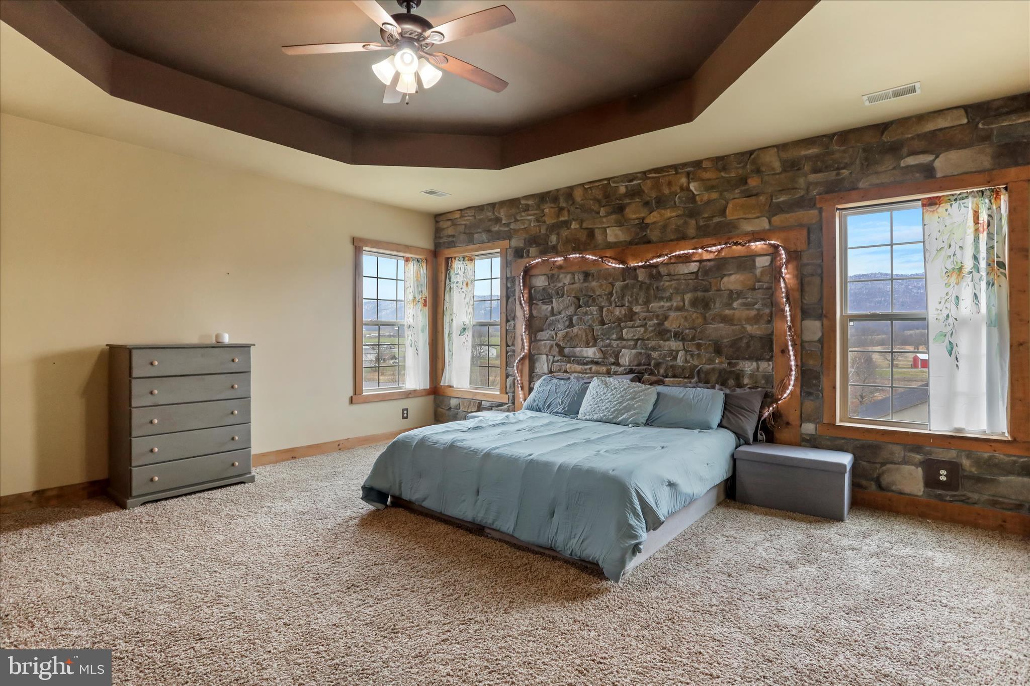 DONAHOE - Residential