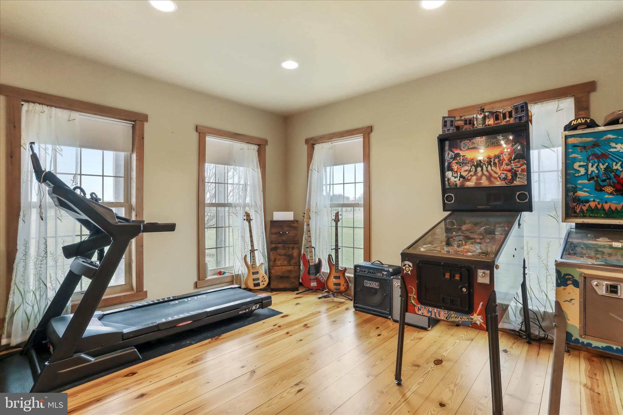 DONAHOE - Residential