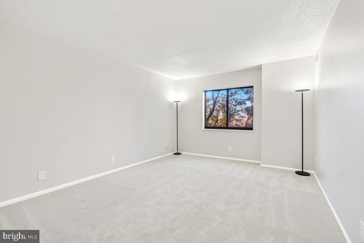 MONTEBELLO - Residential