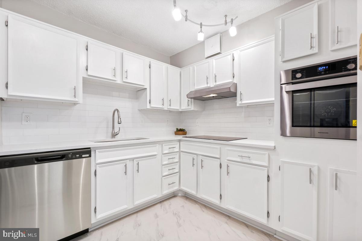 MONTEBELLO - Residential