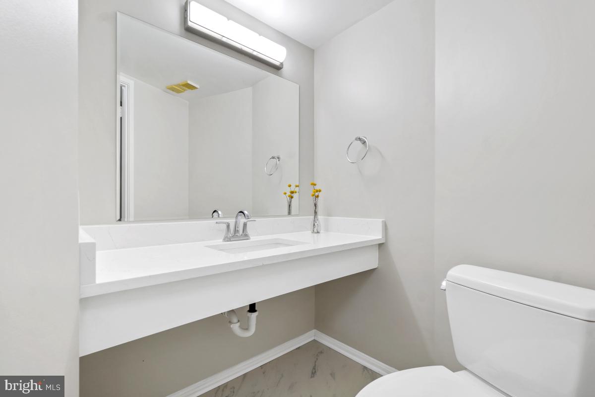 MONTEBELLO - Residential