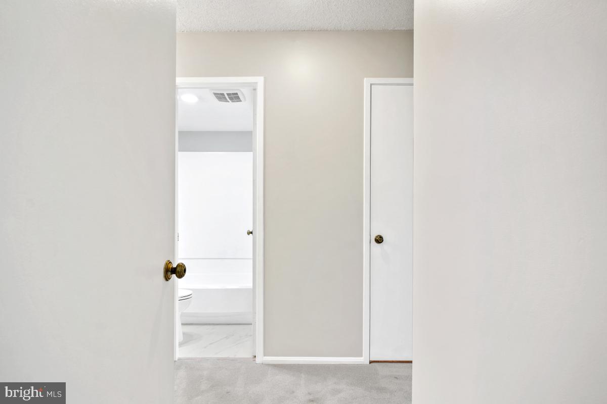 MONTEBELLO - Residential