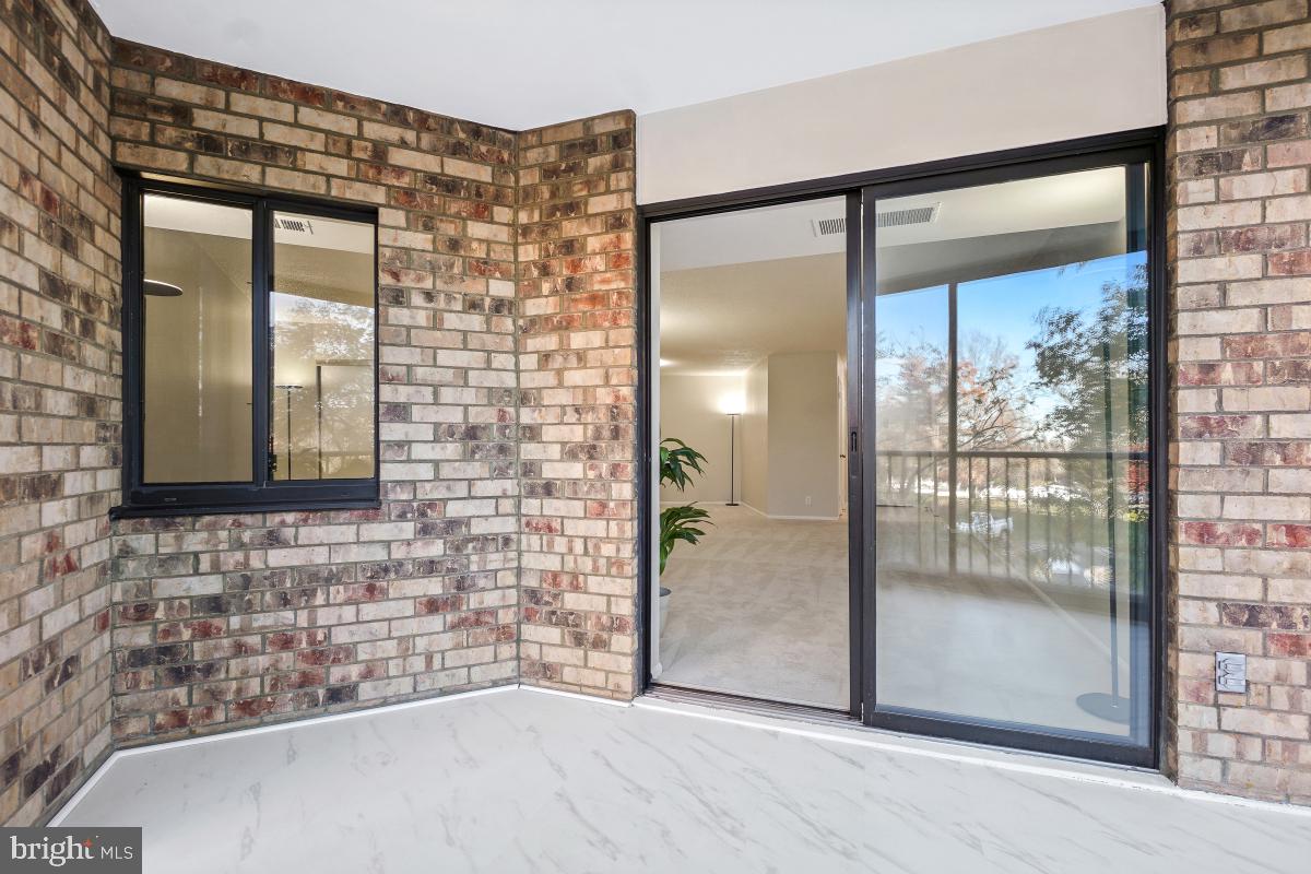 MONTEBELLO - Residential