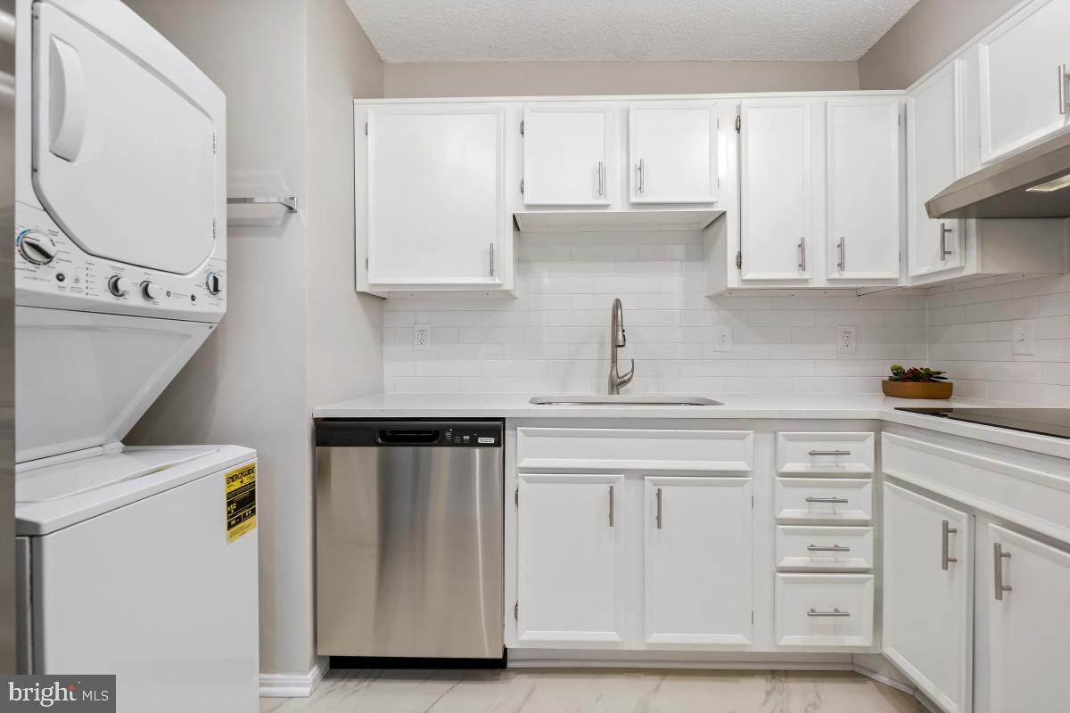 MONTEBELLO - Residential