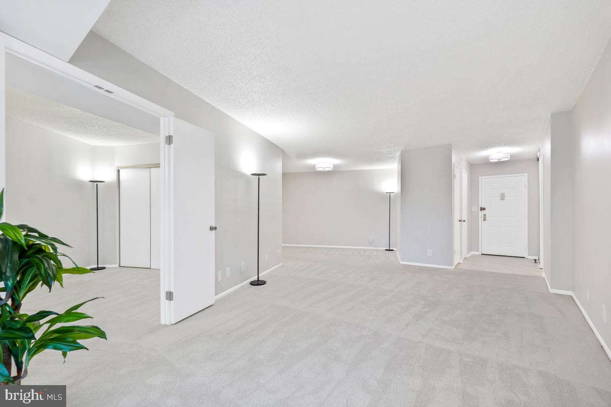 MONTEBELLO - Residential