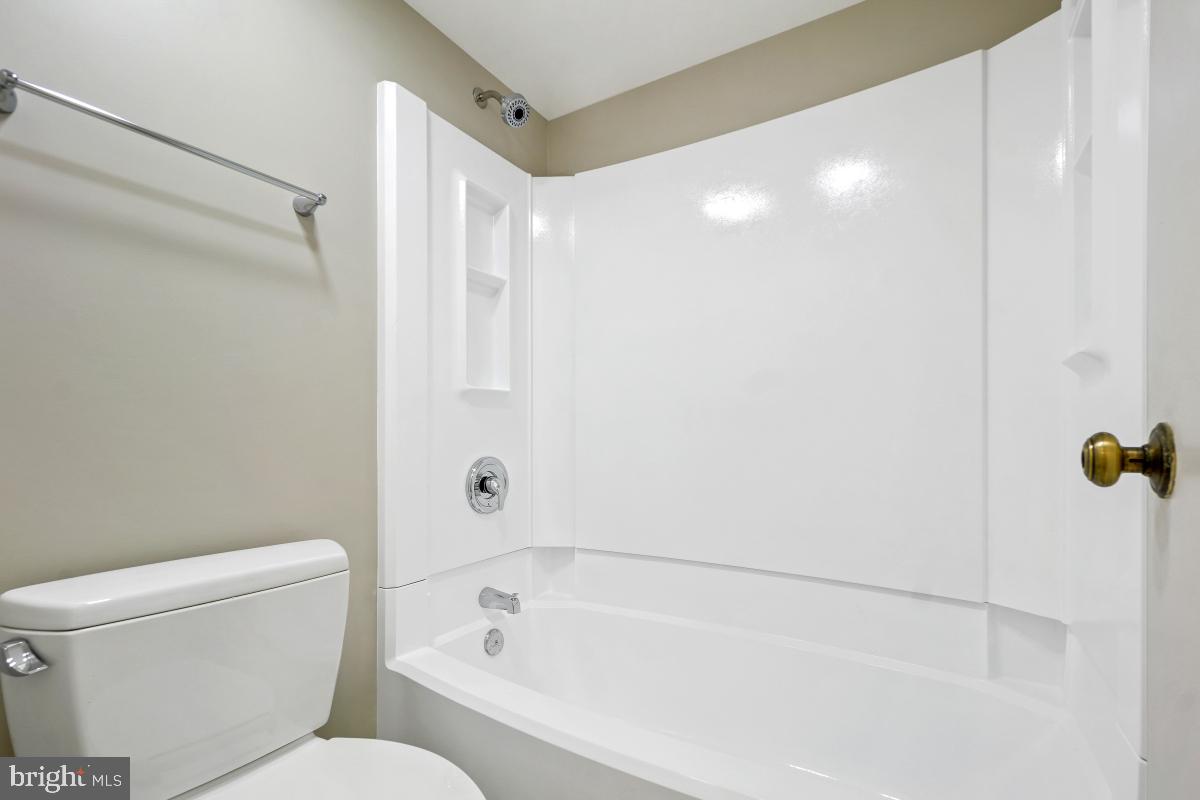 MONTEBELLO - Residential