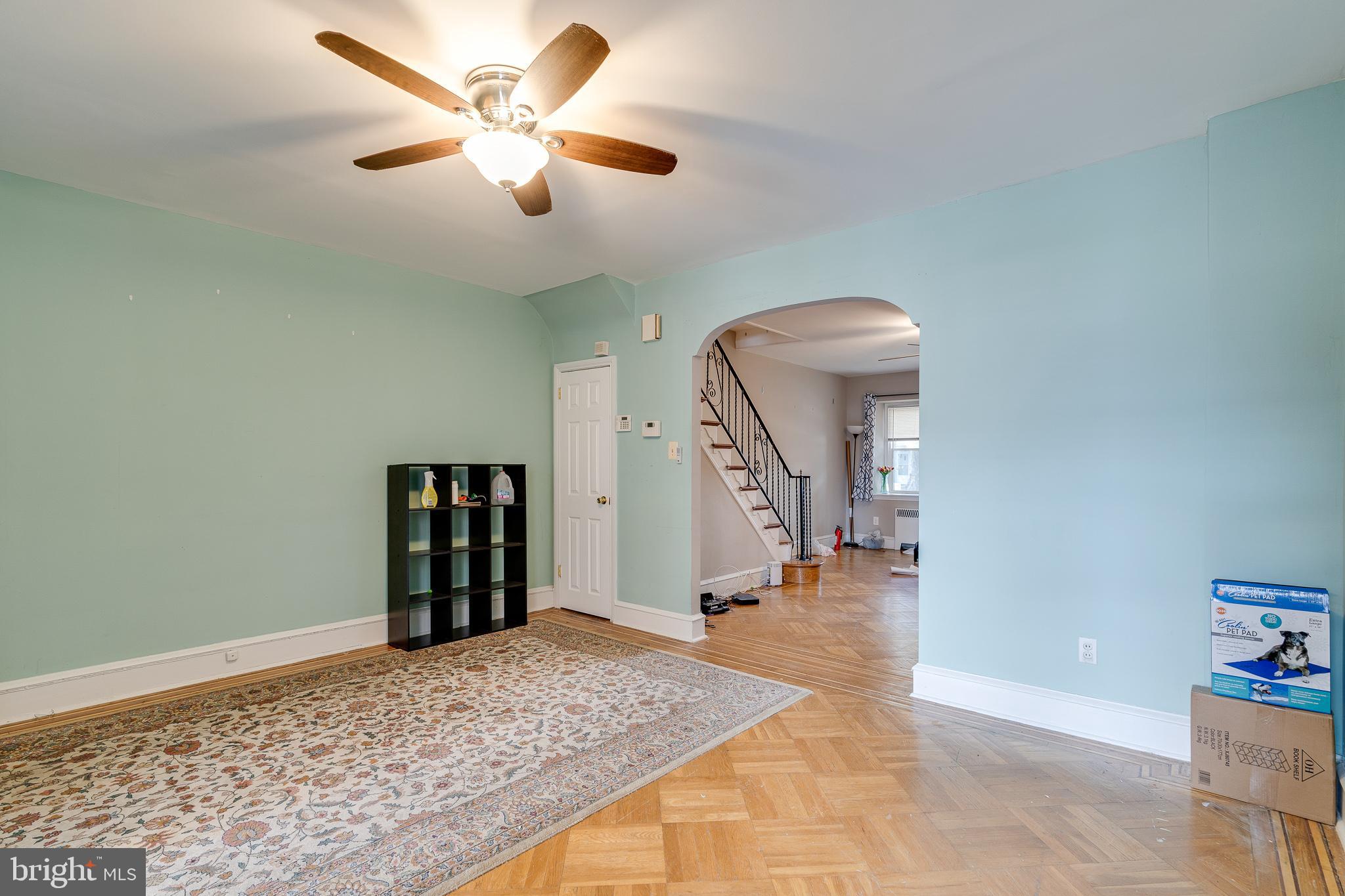 CRESCENTVILLE - Residential