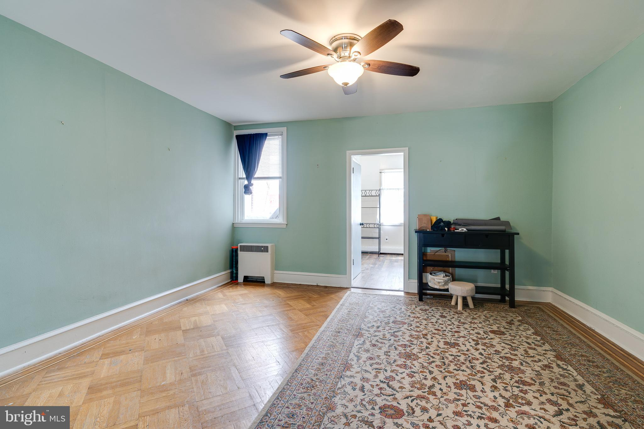 CRESCENTVILLE - Residential