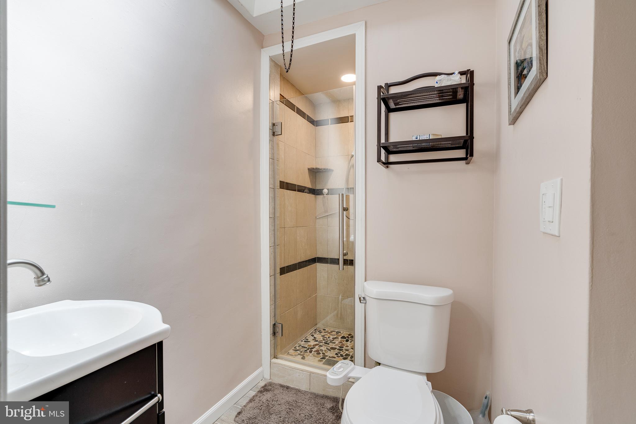 CRESCENTVILLE - Residential