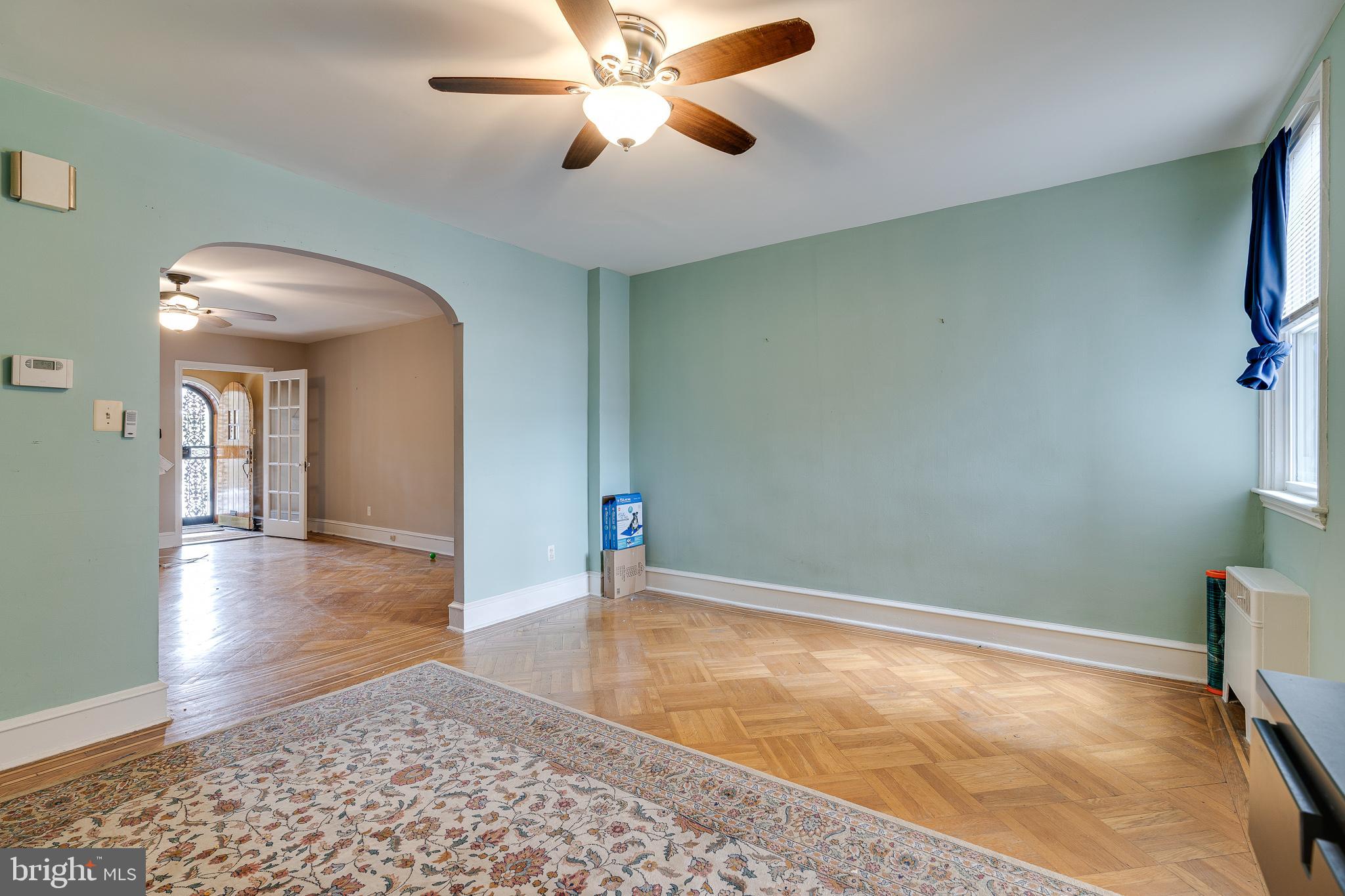 CRESCENTVILLE - Residential