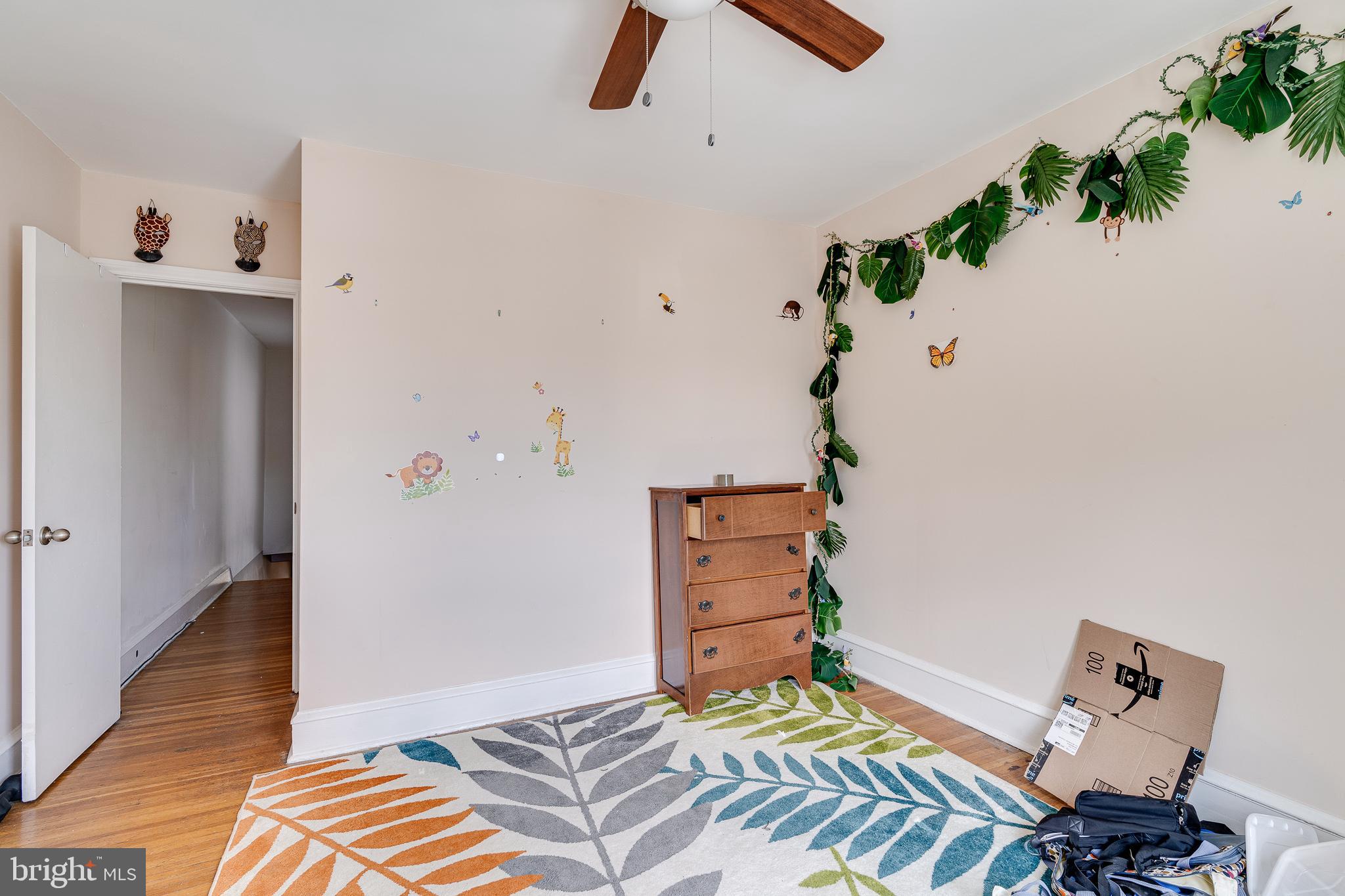 CRESCENTVILLE - Residential