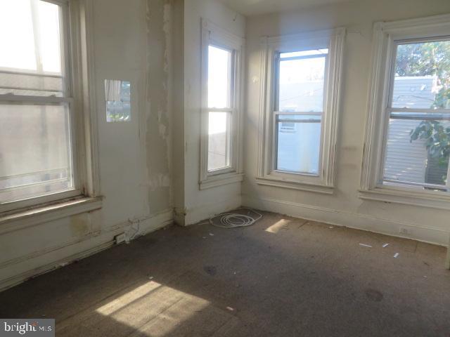 STRAWBERRY MANSION - Residential