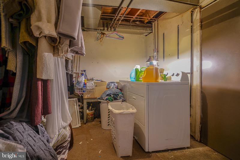 PARKWOOD - Residential Income