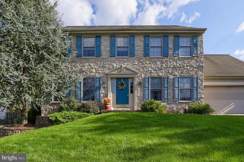 Photo of 11 Creek Lane, Ephrata, PA 17522 (MLS # PALA2042556)