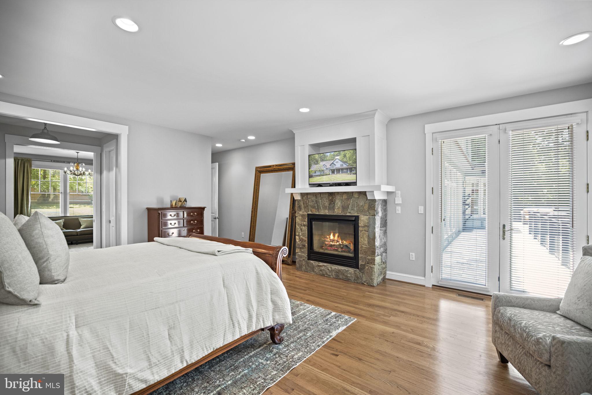 MERRY GO ROUND FARM - Residential