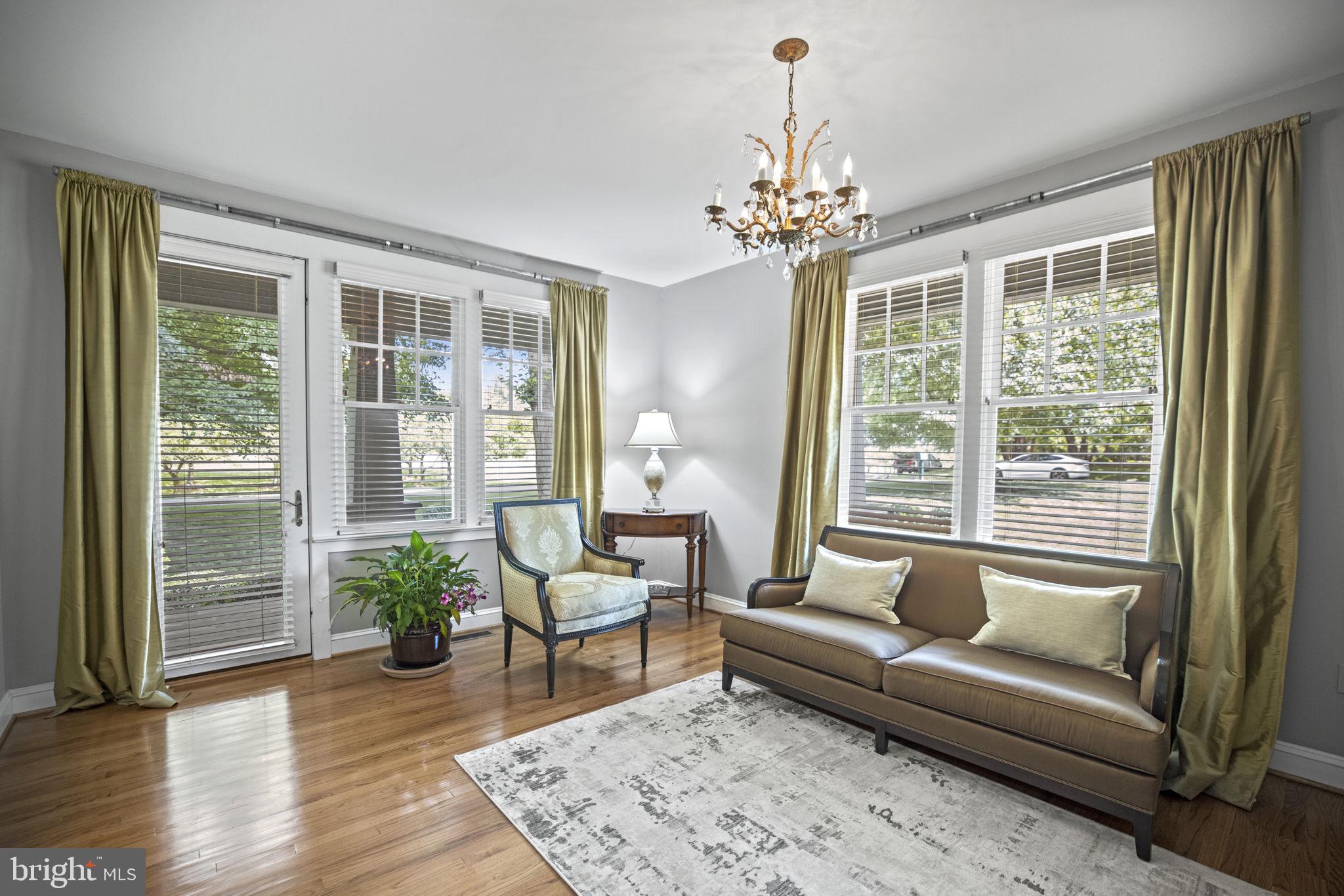 MERRY GO ROUND FARM - Residential